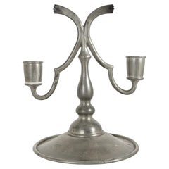 Candelabro de peltre «Modelo 83» de la marca Svenskt Tenn, Suecia, 1925