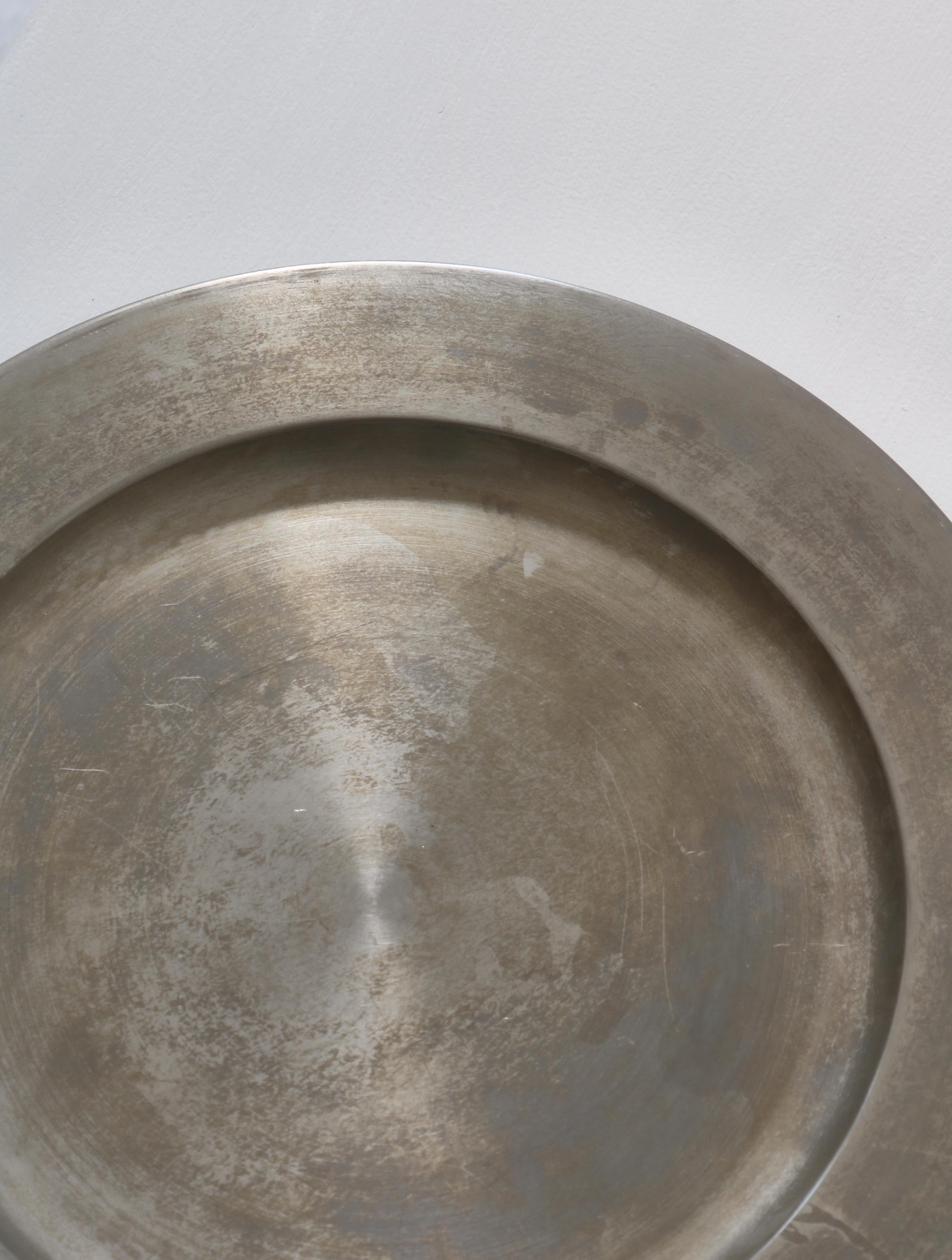 Firma Svenskt Tenn Set of Six Pewter Charger Plates, Sweden, 1968 In Good Condition For Sale In Odense, DK