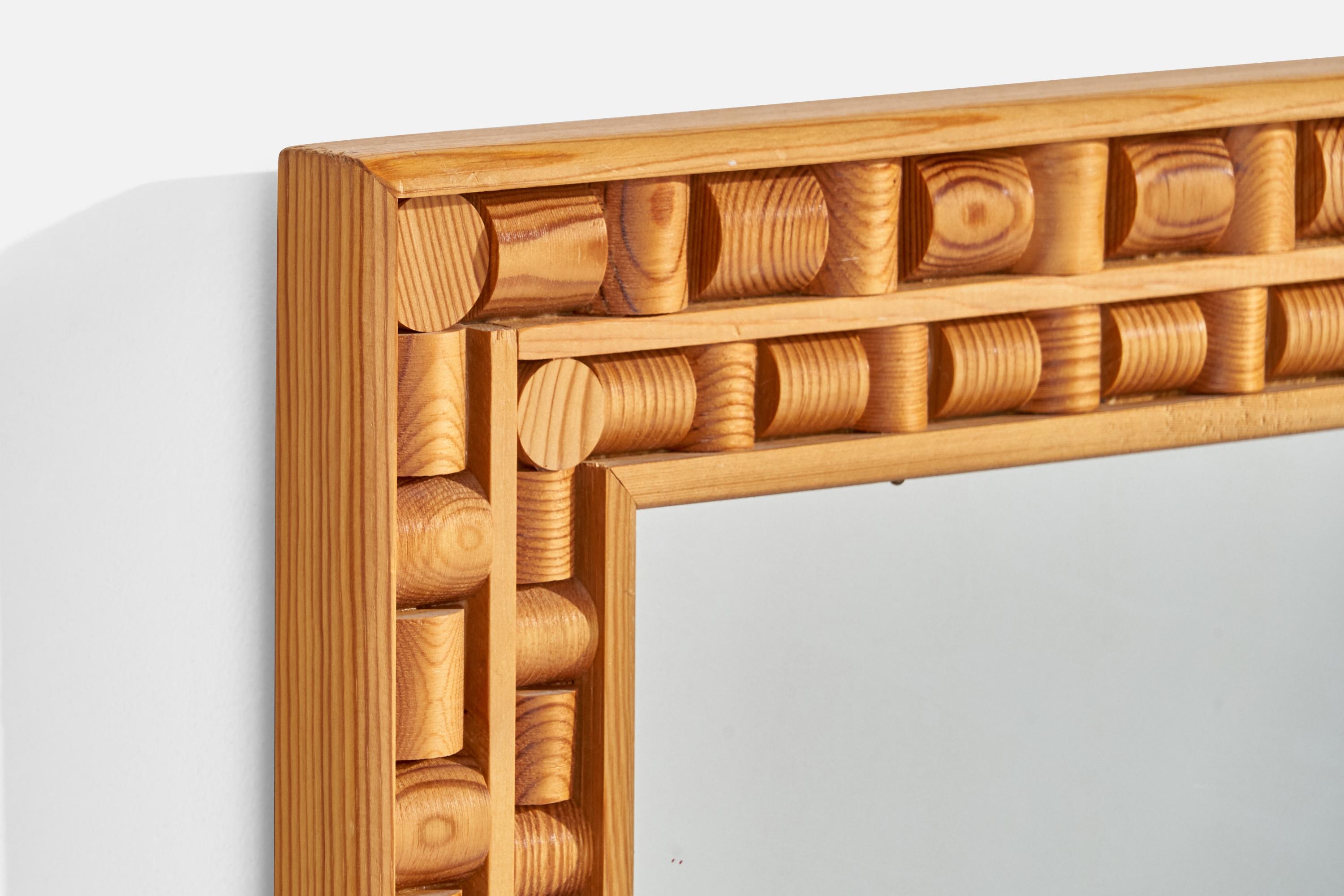 Firma Träslöjd, miroir mural, pin, Suède, 1970 Bon état - En vente à High Point, NC