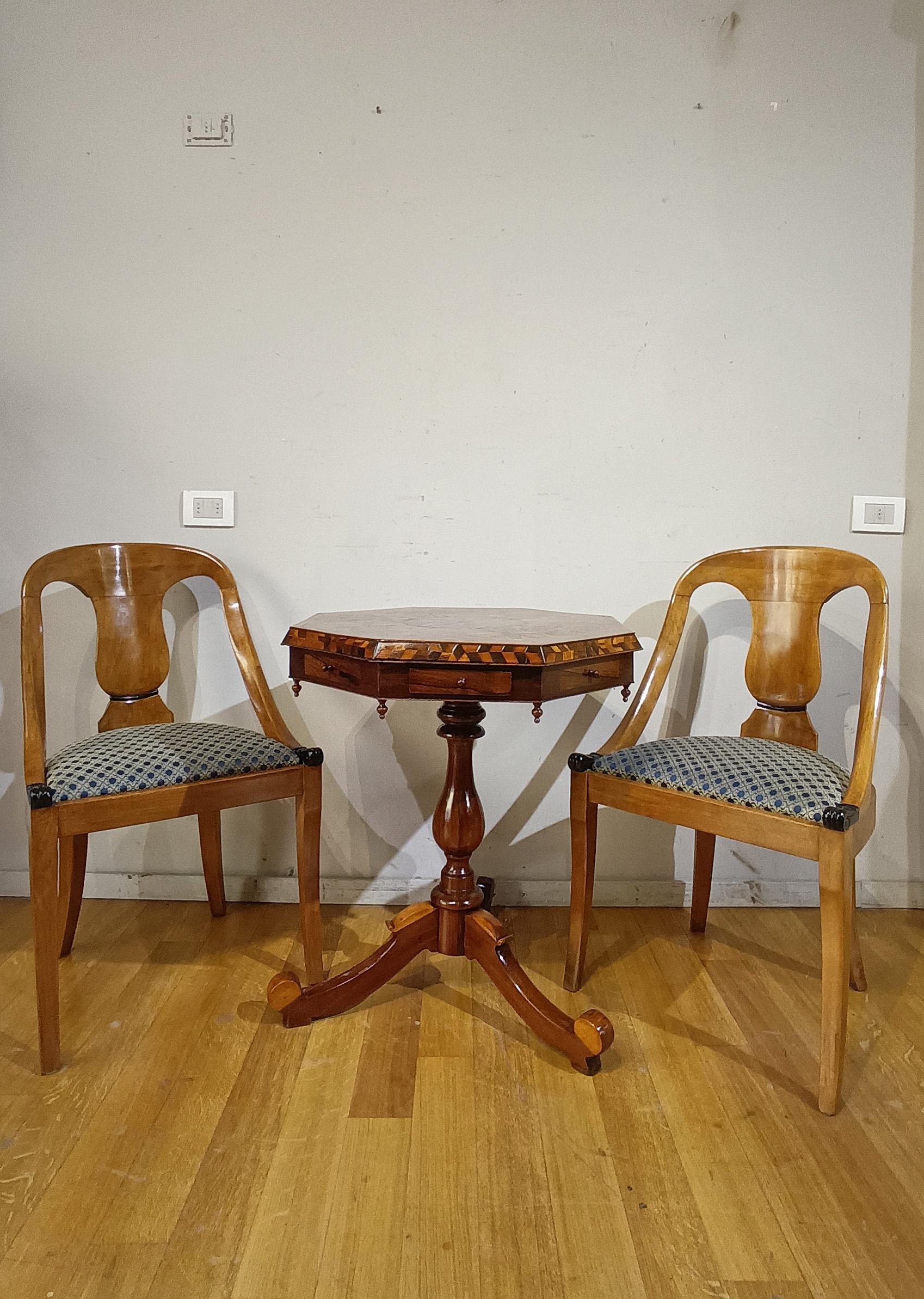 FIRST 19th CENTURY CHARLES X COFFEE TABLE WITH INLAID TOP For Sale 3