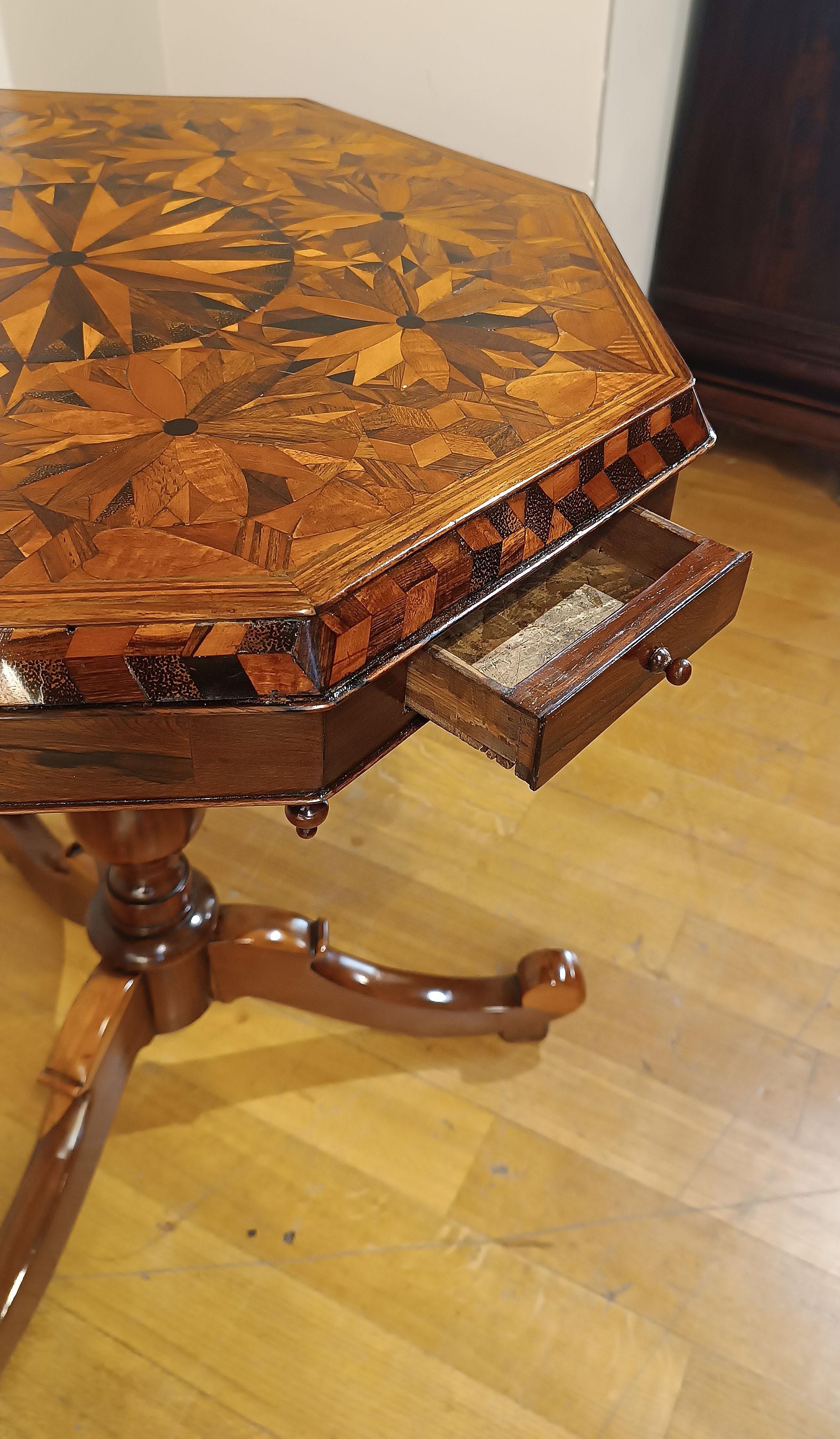 FIRST 19th CENTURY CHARLES X COFFEE TABLE WITH INLAID TOP For Sale 6