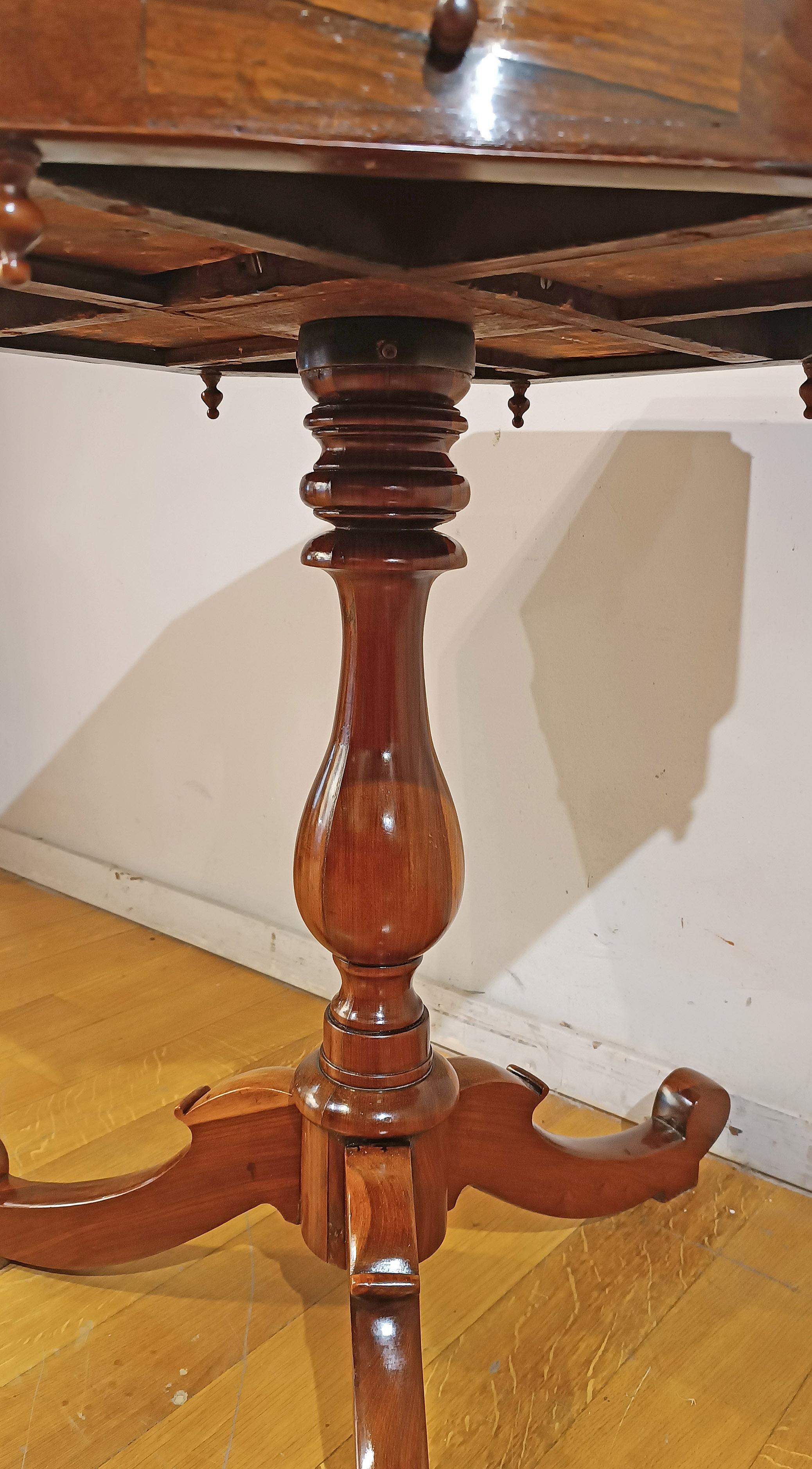 FIRST 19th CENTURY CHARLES X COFFEE TABLE WITH INLAID TOP For Sale 1