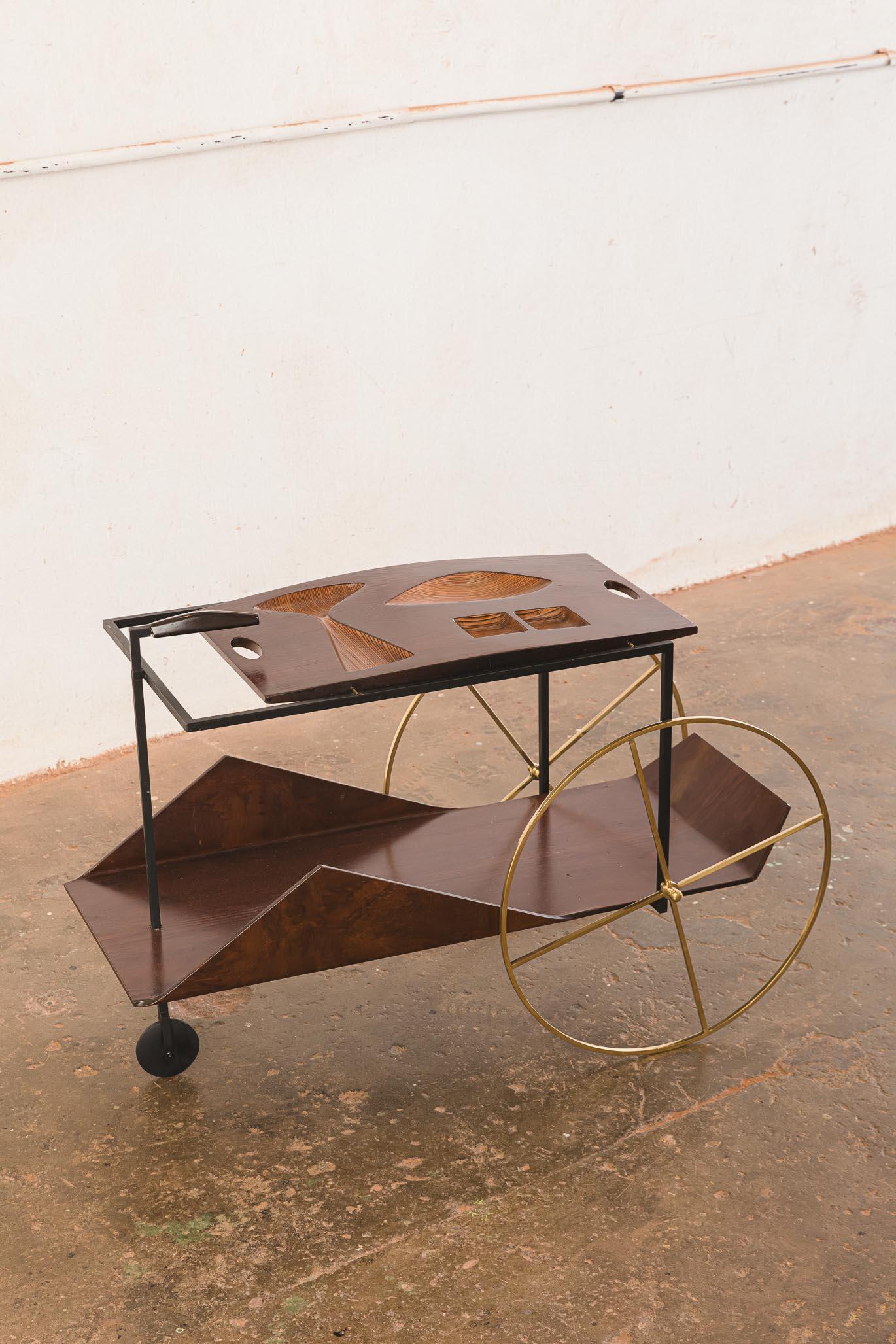 Mid-Century moderno Prima e rara versione del carrello da tè di Jorge Zalszupin 