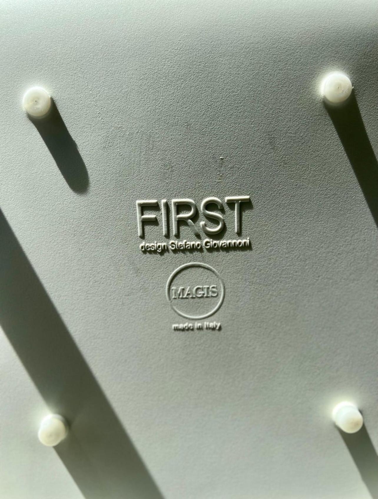 Première chaise de Stefano Giovannoni pour MAGIS en vente 3