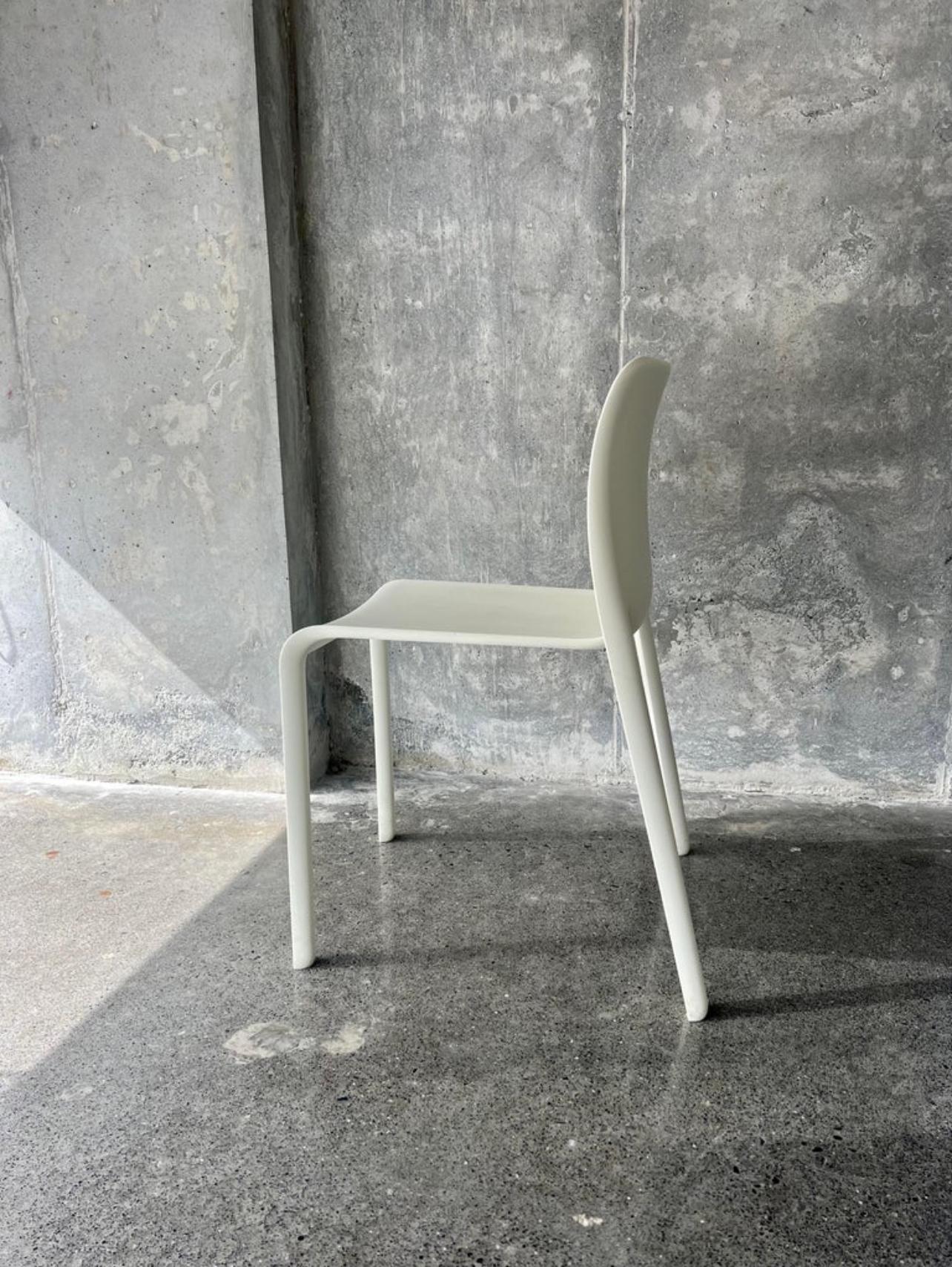 Organique Première chaise de Stefano Giovannoni pour MAGIS en vente