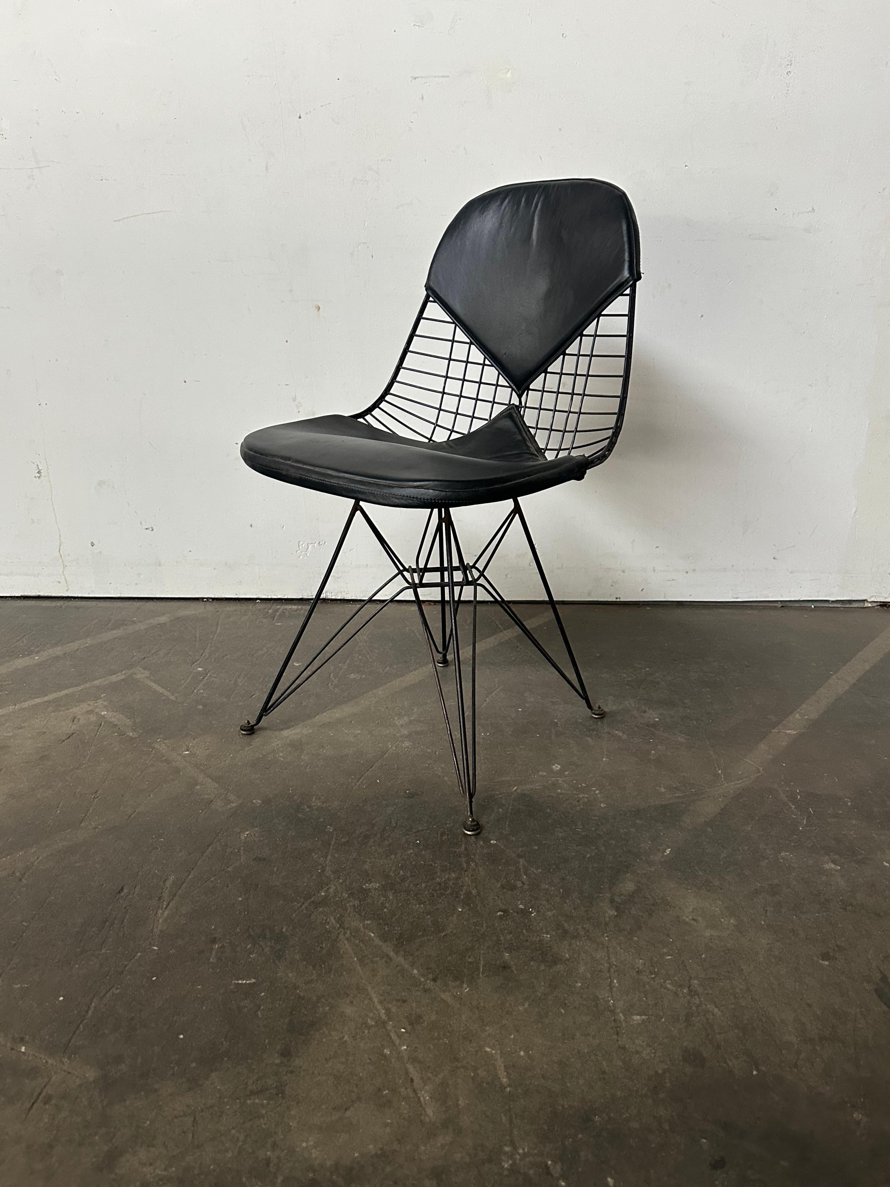 Américain Fauteuil Bikini Eames DKR-2 de la première édition 1950 pour Herman Miller