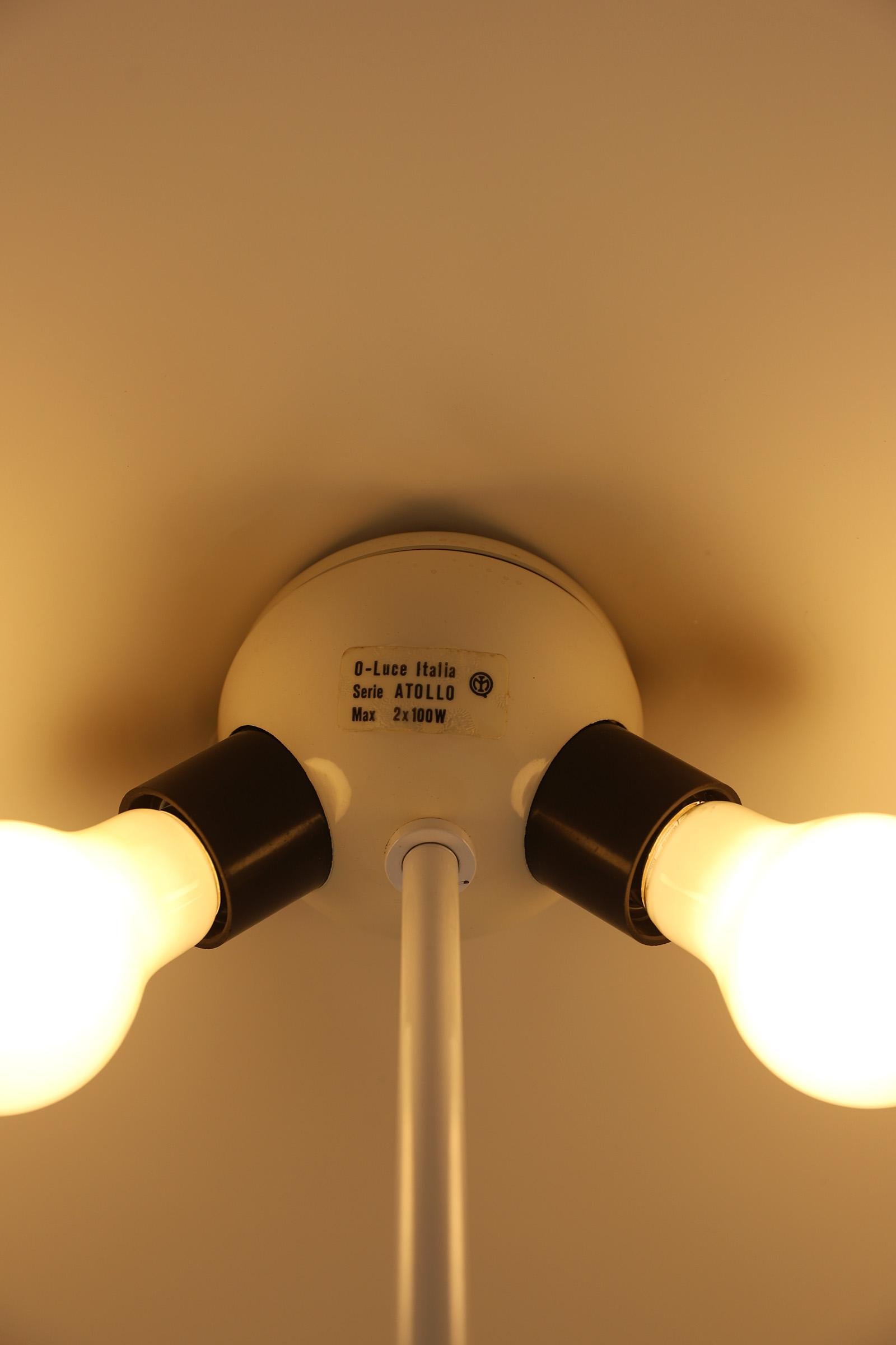 first edition Atollo table lamp designed by Vico Magistretti in 1977 Oluce Italy For Sale 4