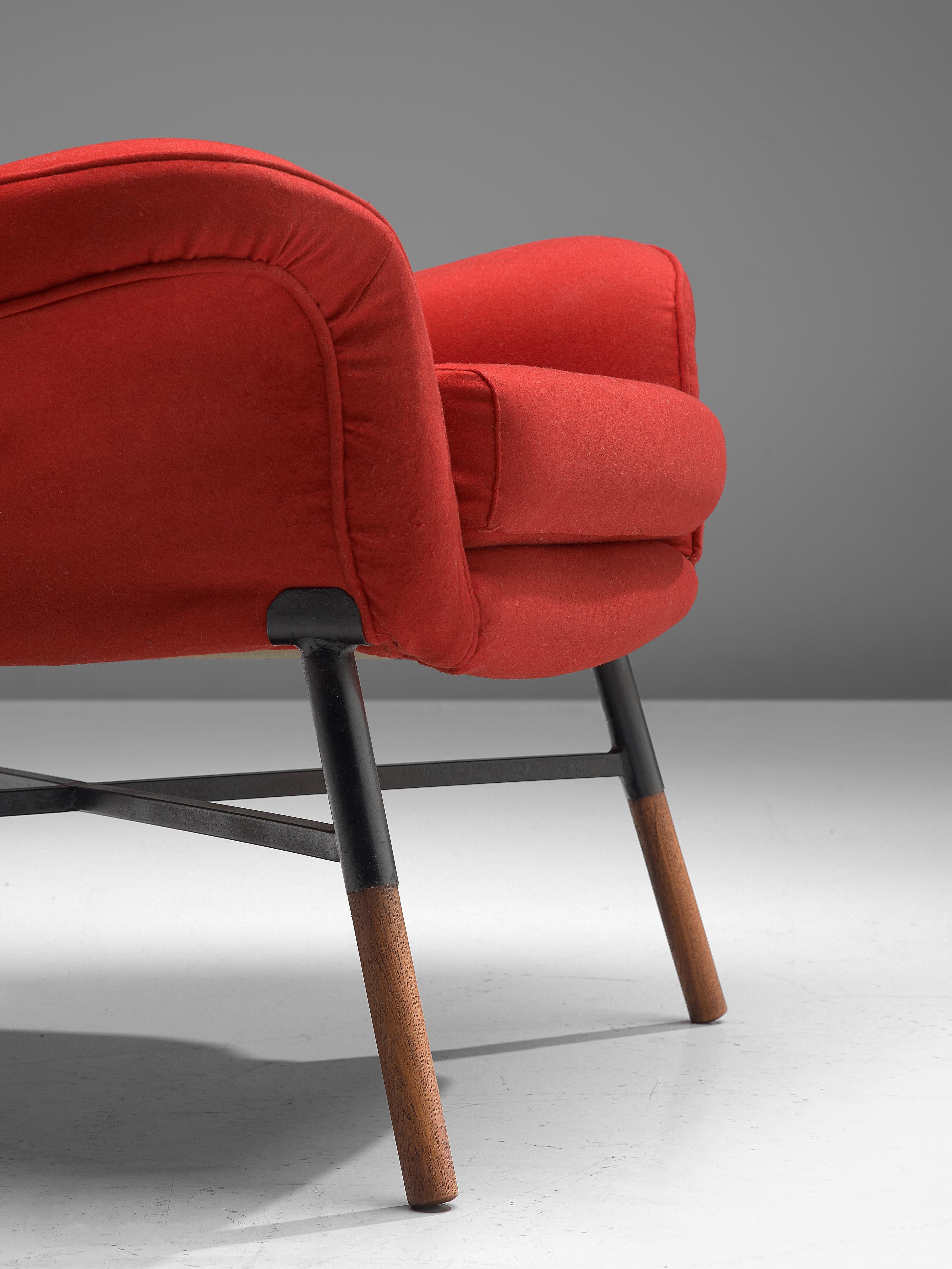 First Edition BBPR 'Giulietta' Lounge Chair in Red Upholstery In Good Condition In Waalwijk, NL