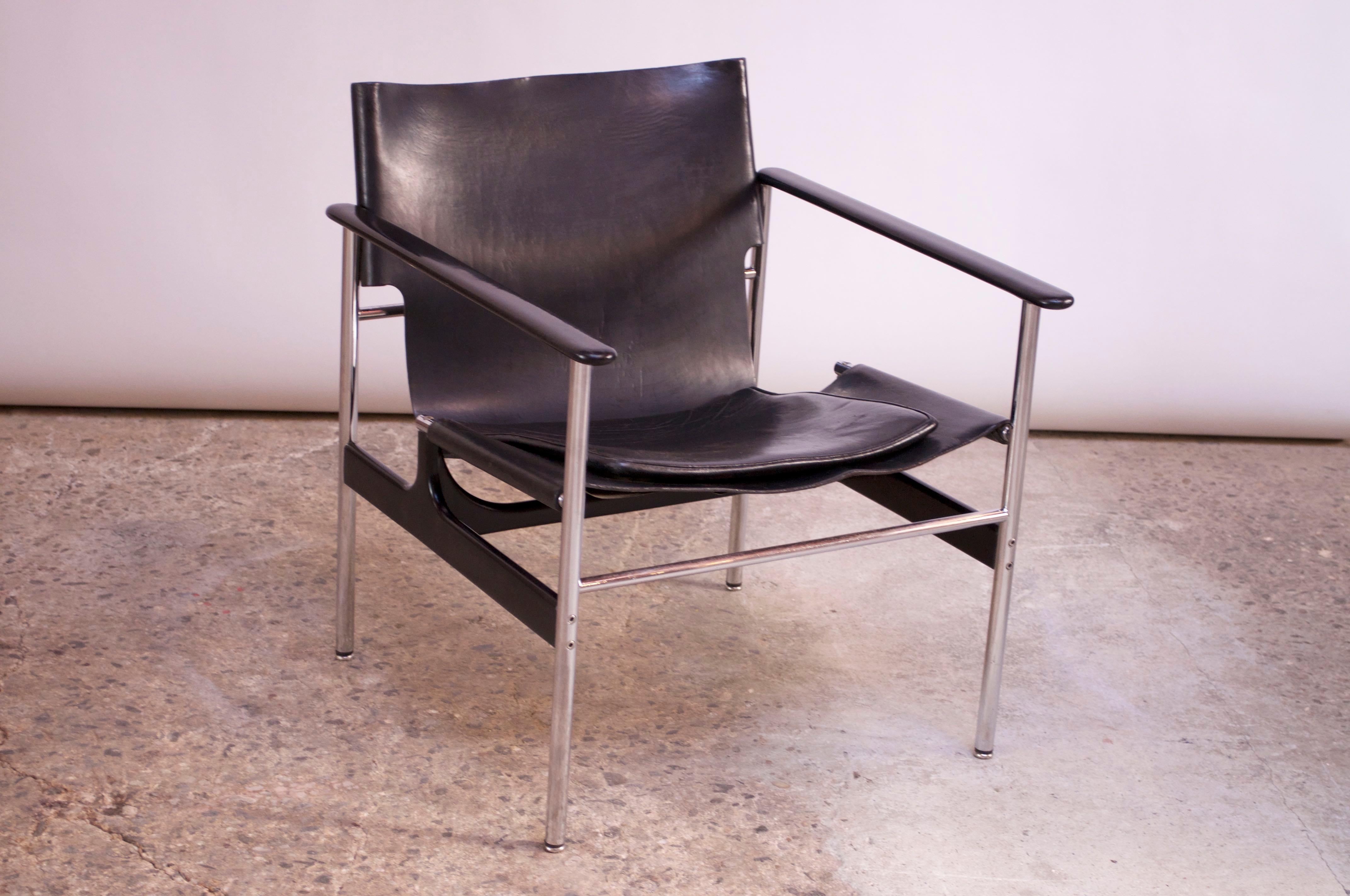 Iconic Charles Pollack for Knoll '657' Sling Chair designed in 1960 and manufactured from 1964-1979. Early example, as evidenced by the 'Knoll Associates Inc. 320 Park Avenue New York, NY' tag (Knoll relocated to Fifth Avenue in 1970). The chair’s
