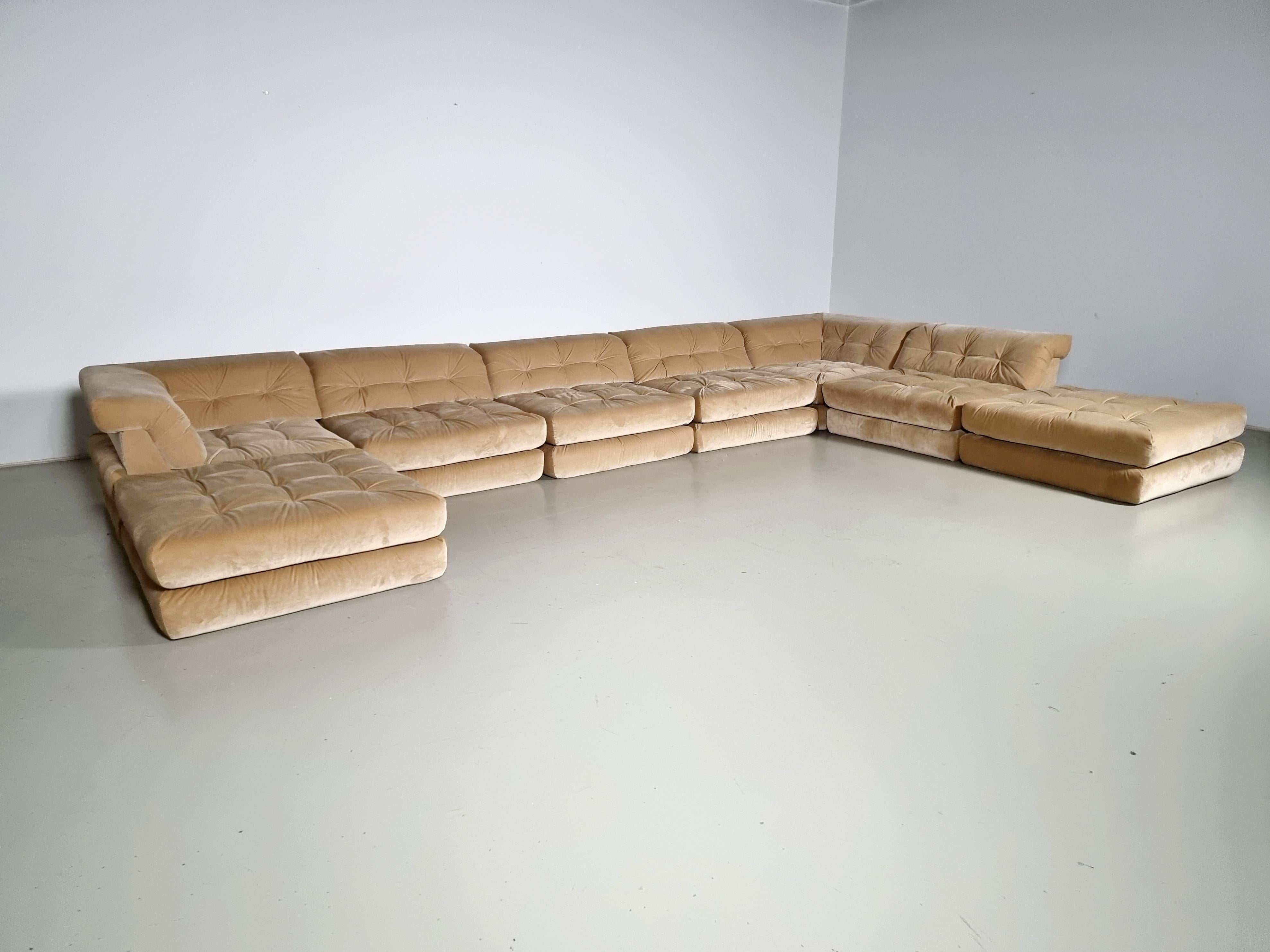 First Edition Mah Jong Sofa by Hans Hopfer for Roche Bobois, France, 1970s In Good Condition In amstelveen, NL