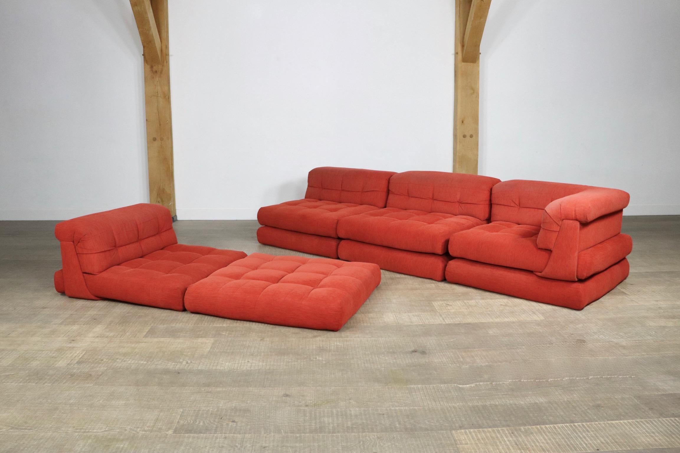 First Edition Mah Jong Sofa in Red by Roche Bobois, 1970s In Good Condition In ABCOUDE, UT