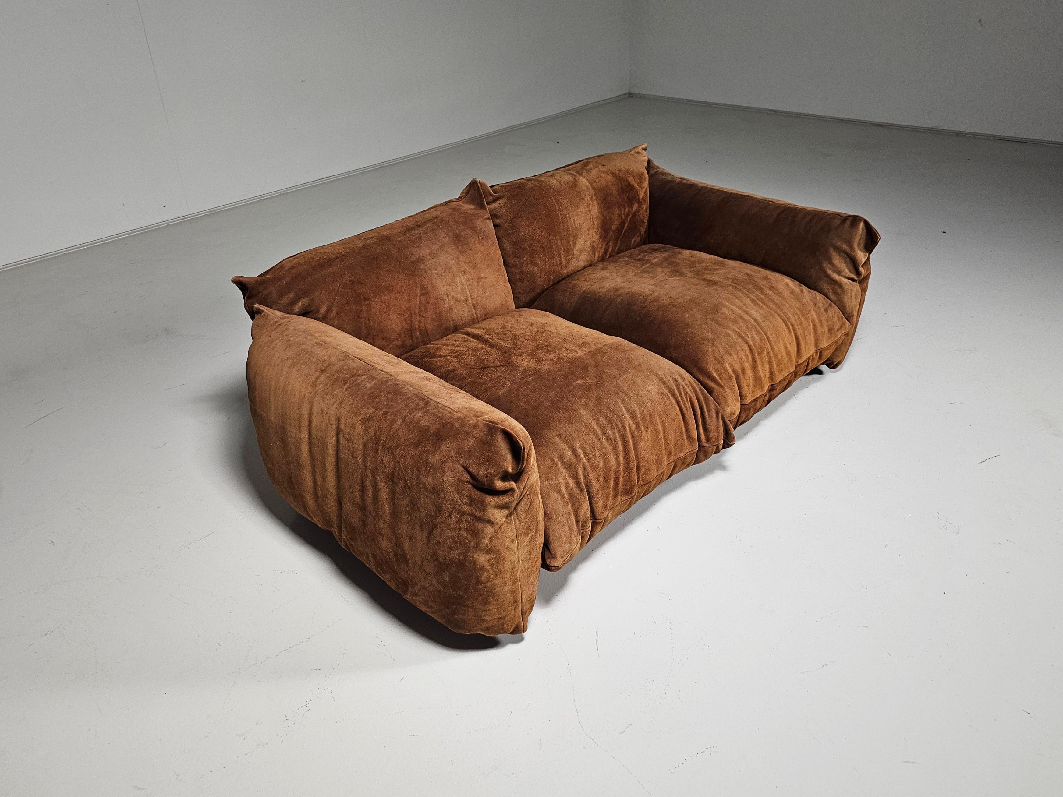 Mid-Century Modern First Edition Mario Marenco 2-seater sofa in light brown suede, Arflex, 1970s