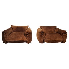 First Edition Mario Marenco lounge chairs in light brown suede, Arflex, 1970s