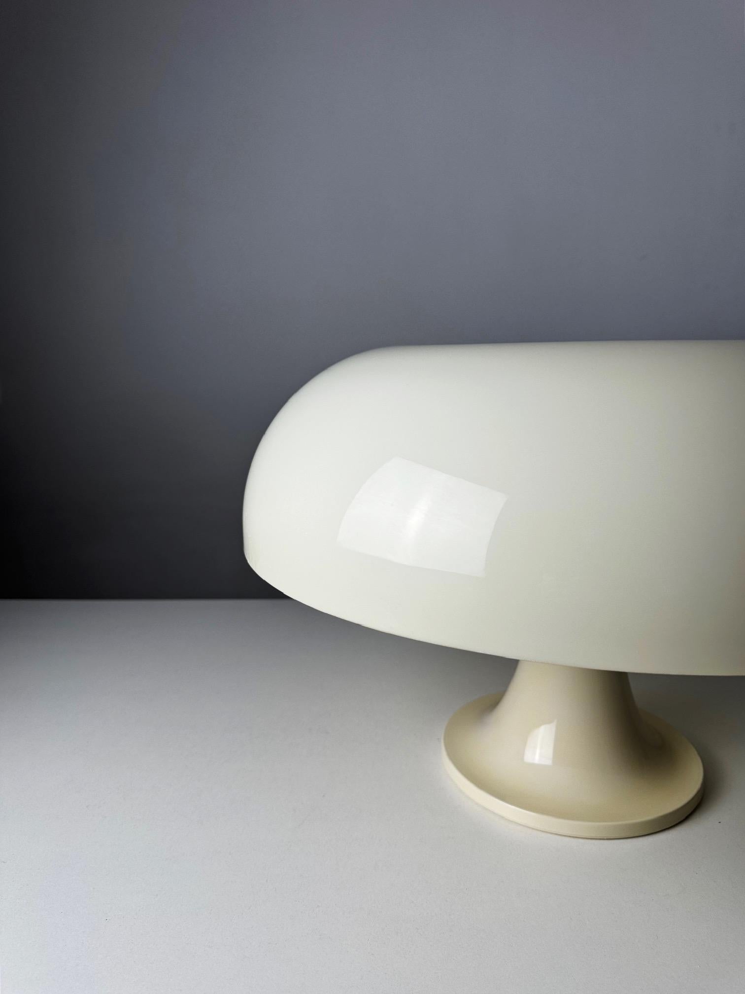 Mid-Century Modern First Edition Nesso Lamp by Giancarlo Mattioli for Artemide 1960s Italy