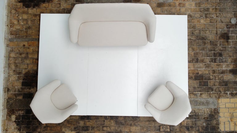 First Edition P32 Lounge Set by Borsani, Early Triangulated Form Wire Base, 1956 For Sale 3