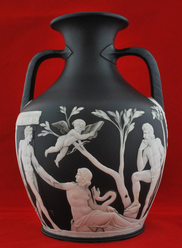 First Edition Portland Vase, Wedgwood, circa 1793 For Sale at 1stDibs