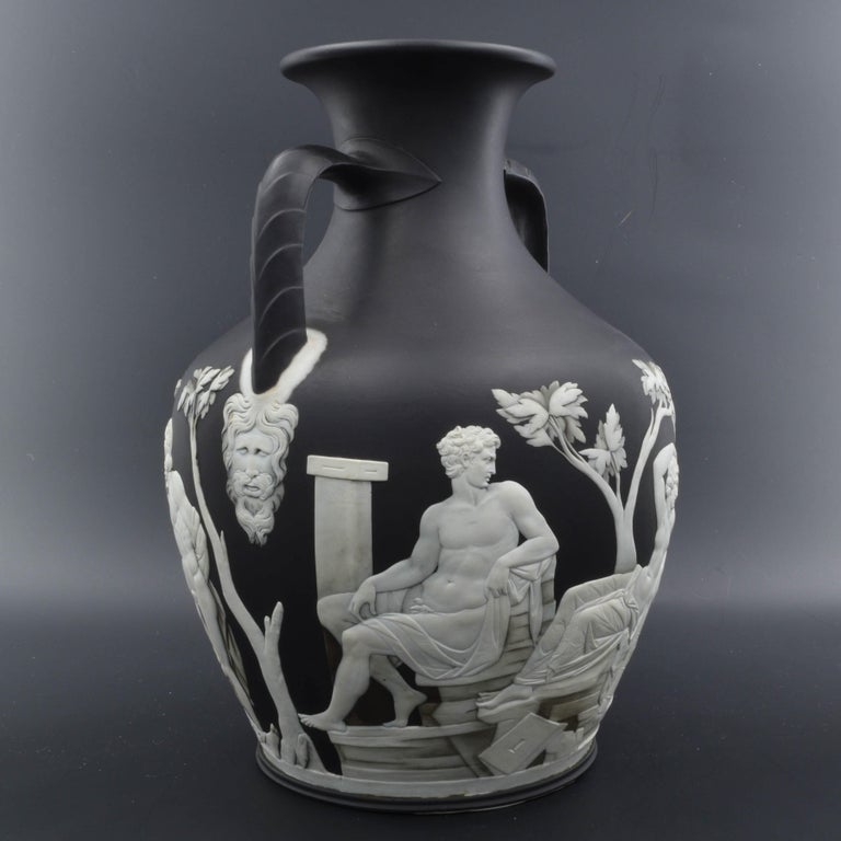 Pottery First Edition Portland Vase, Wedgwood, circa 1793 For Sale