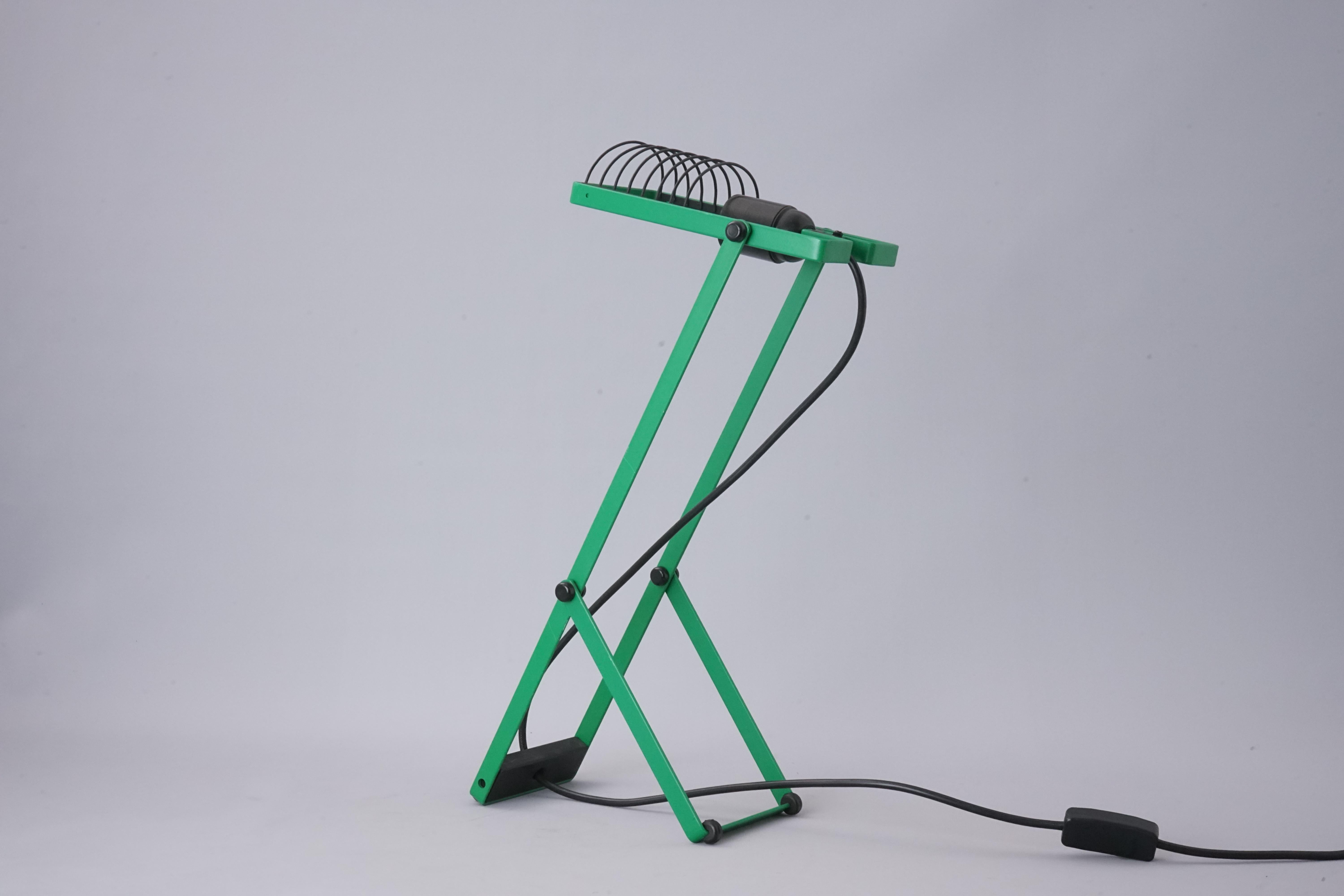 Post-Modern First Edition Sintesi Tavolo Table Lamp by Ernesto Gismondi for Artemide  For Sale