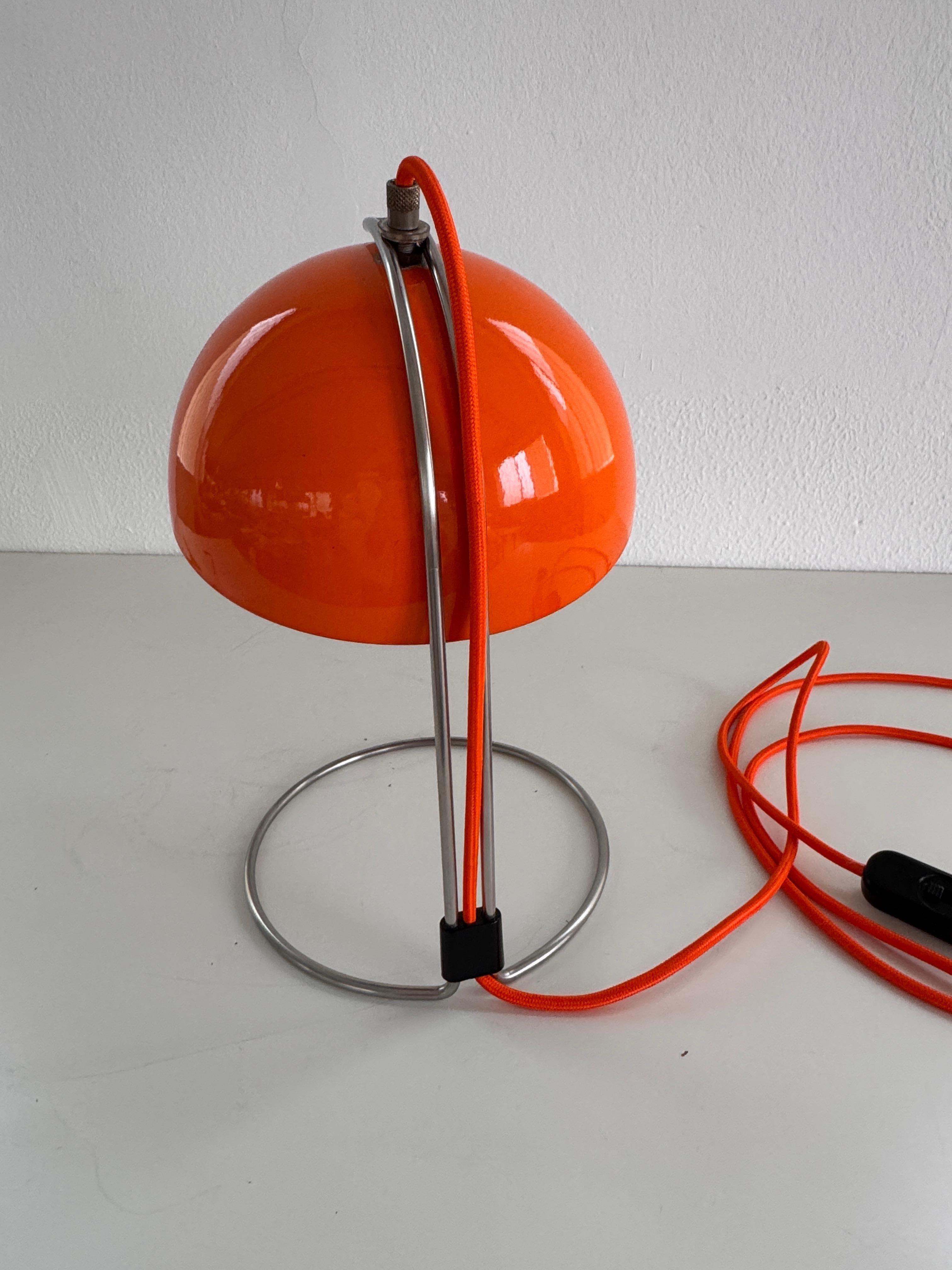 Primera edición Verner Panton Lámpara de mesa 