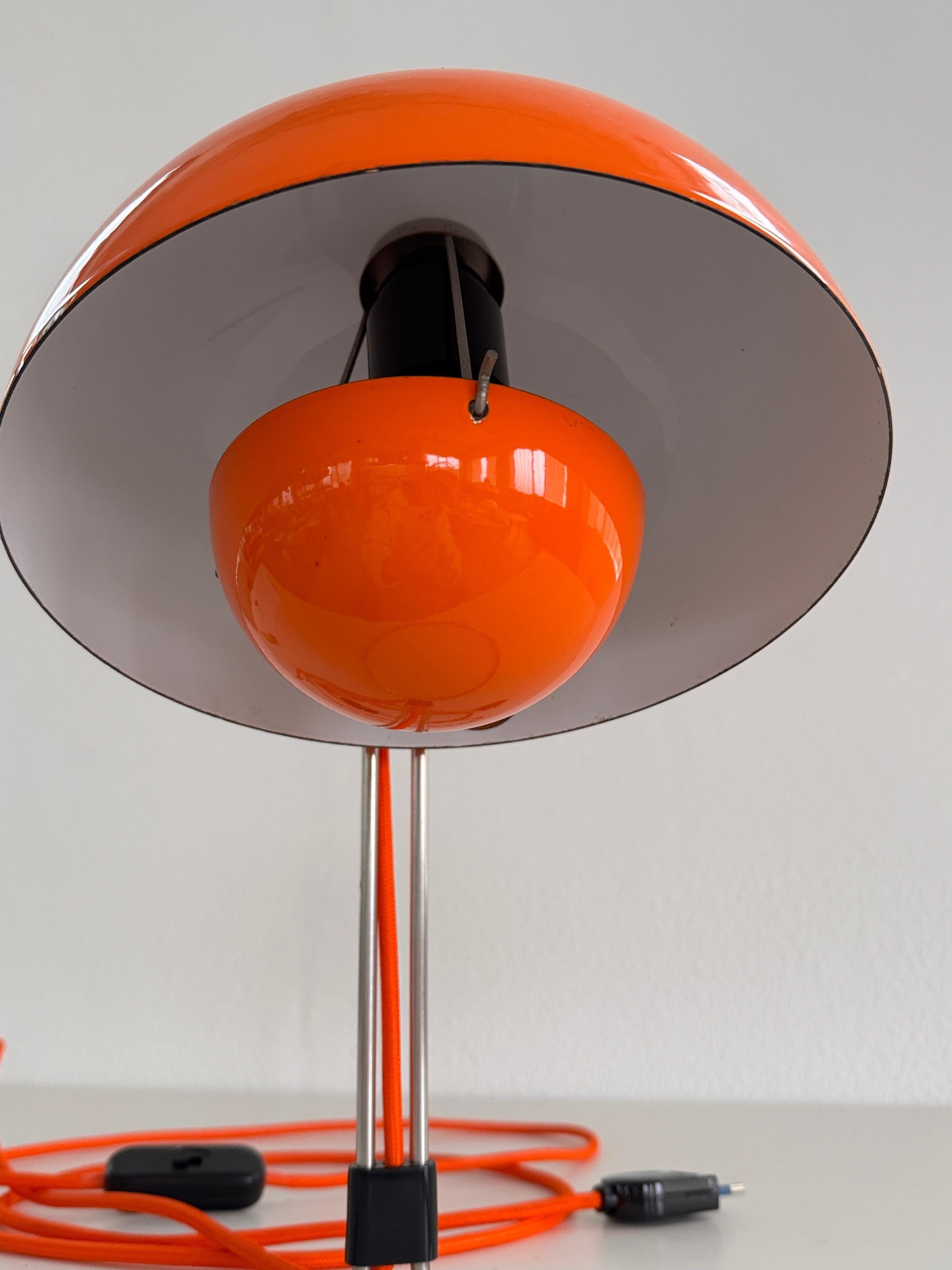 Primera edición Verner Panton Lámpara de mesa 