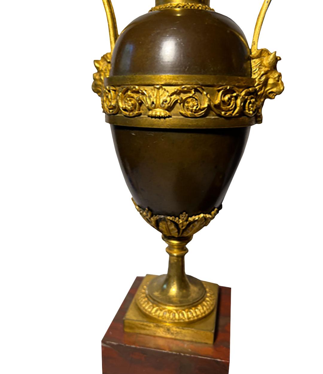 Bronze Lampes bronze doré First Empire en vente