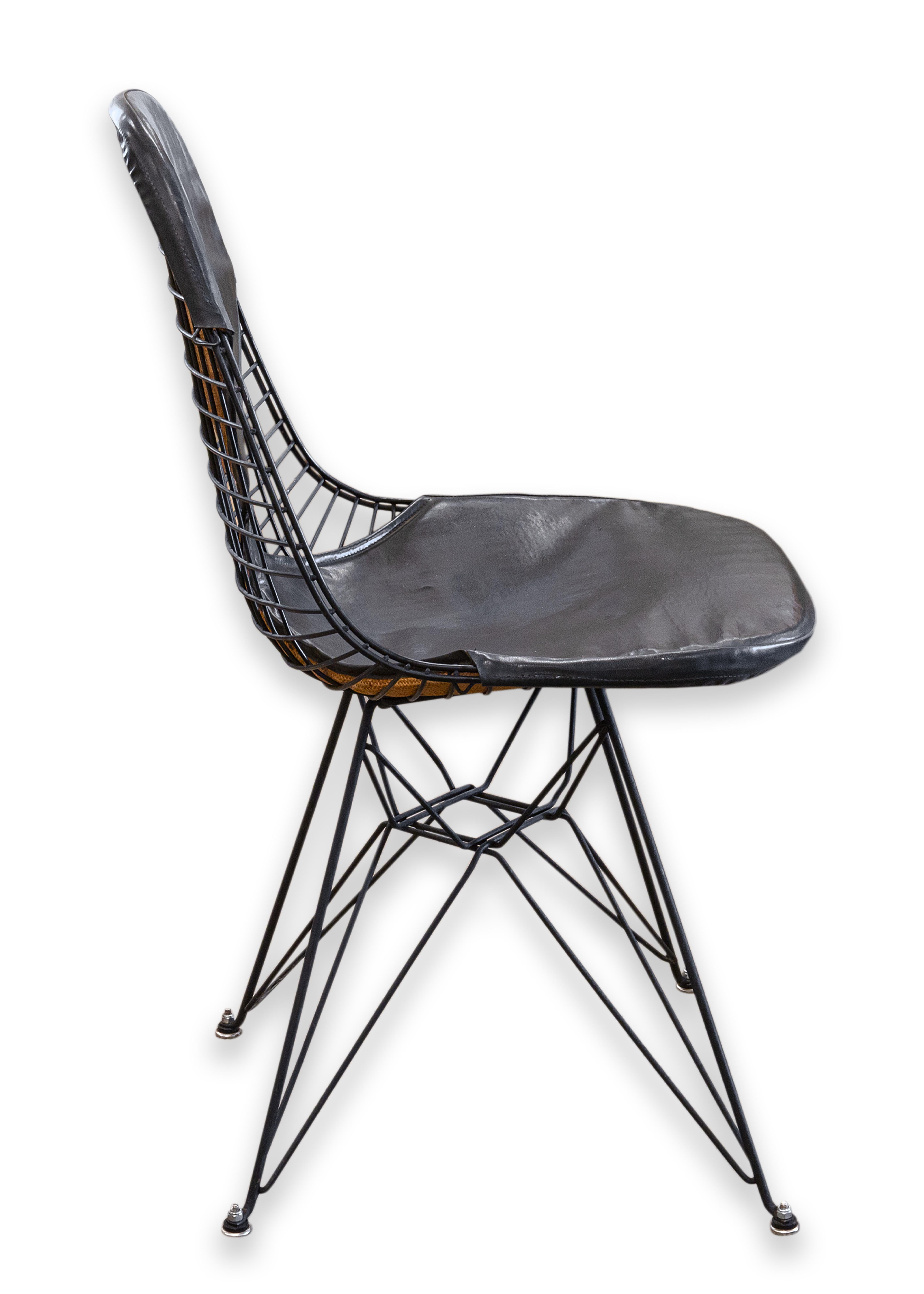 First Generation Eames Herman Miller DKR-2 Eiffelturm-Stuhl mit Bikini-Draht, MCM (Moderne der Mitte des Jahrhunderts)