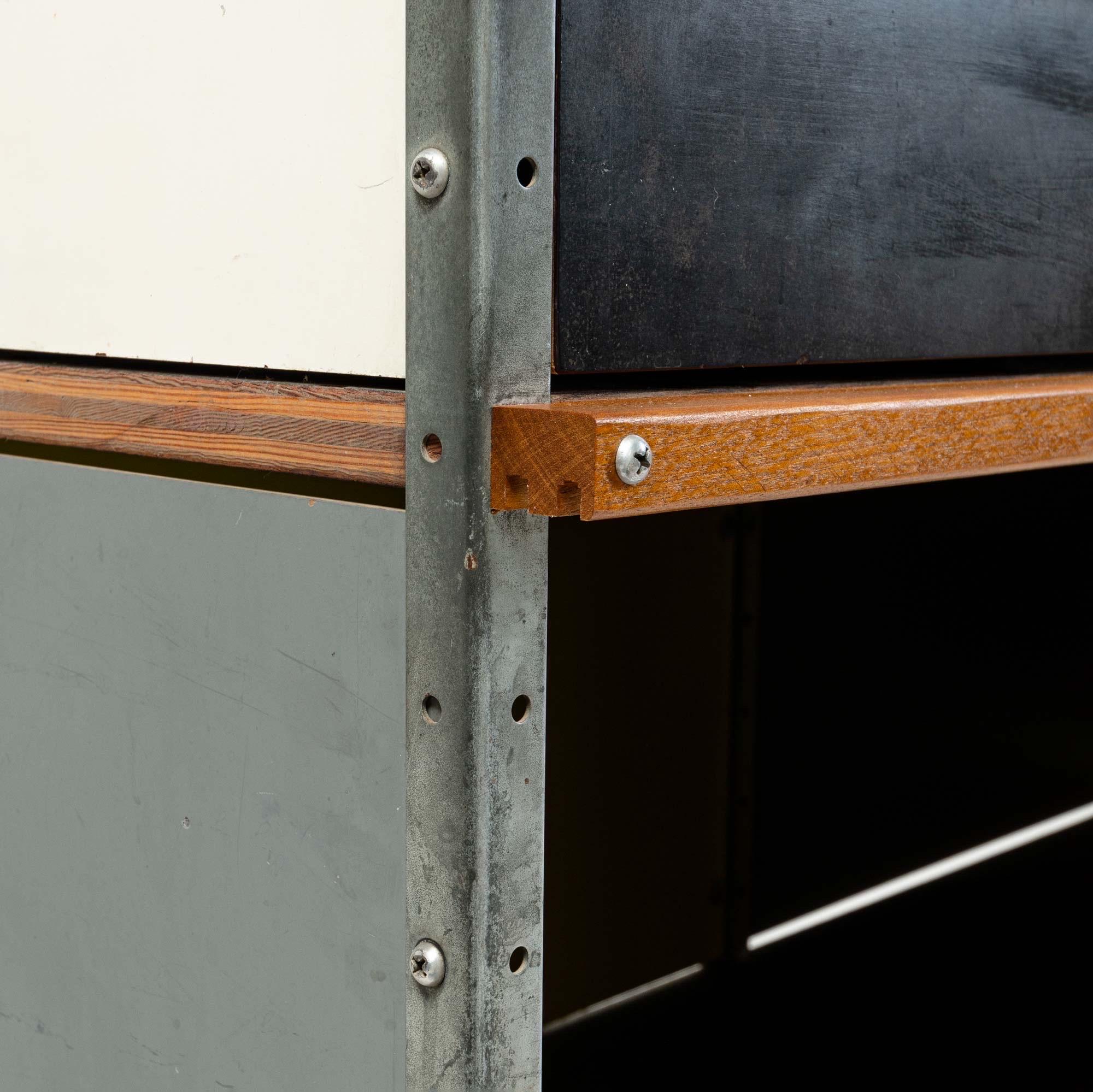 Meuble de rangement ESU de première génération modèle 220C de Charles & Ray Eames pour Herman Miller en vente 1