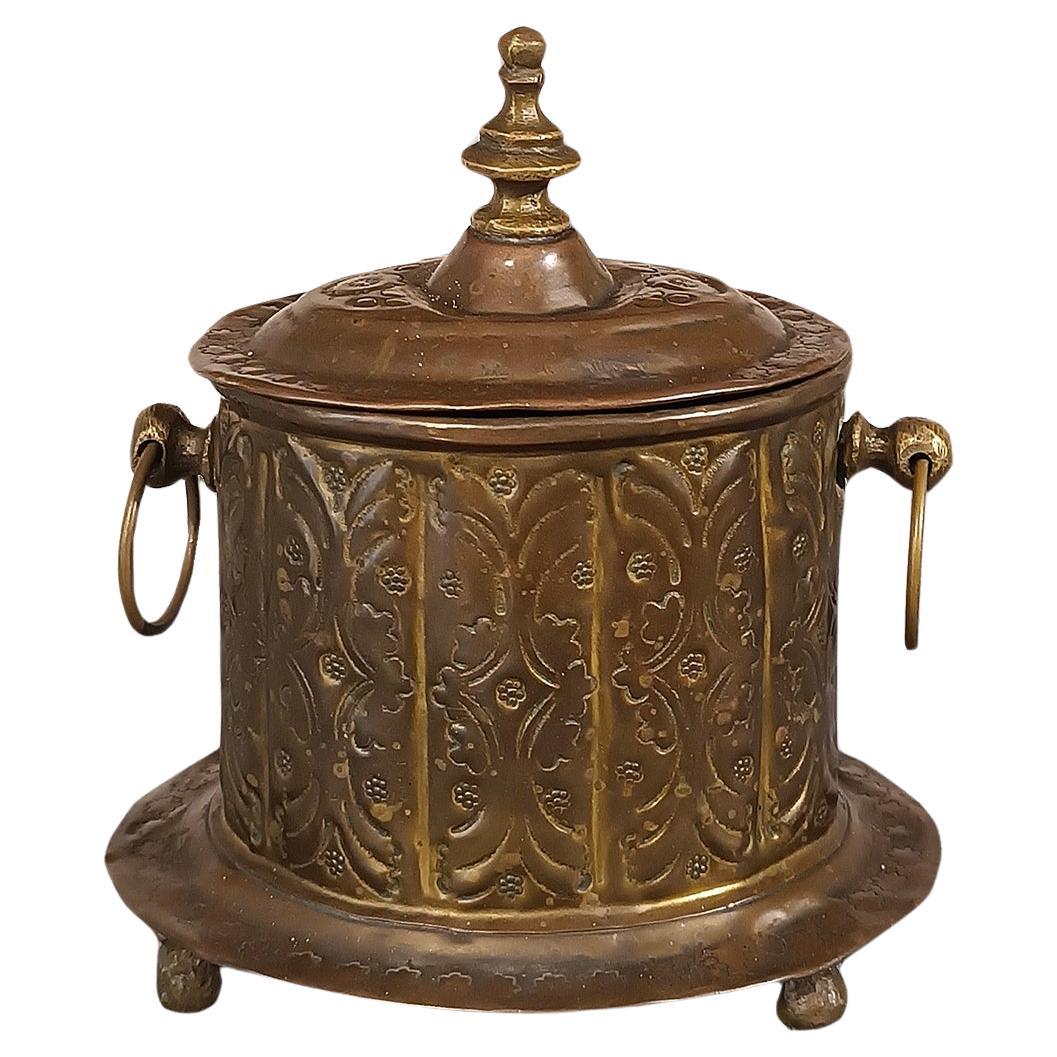 FIRST HALF 17th CENTURY BRASS ESSENCE HOLDER