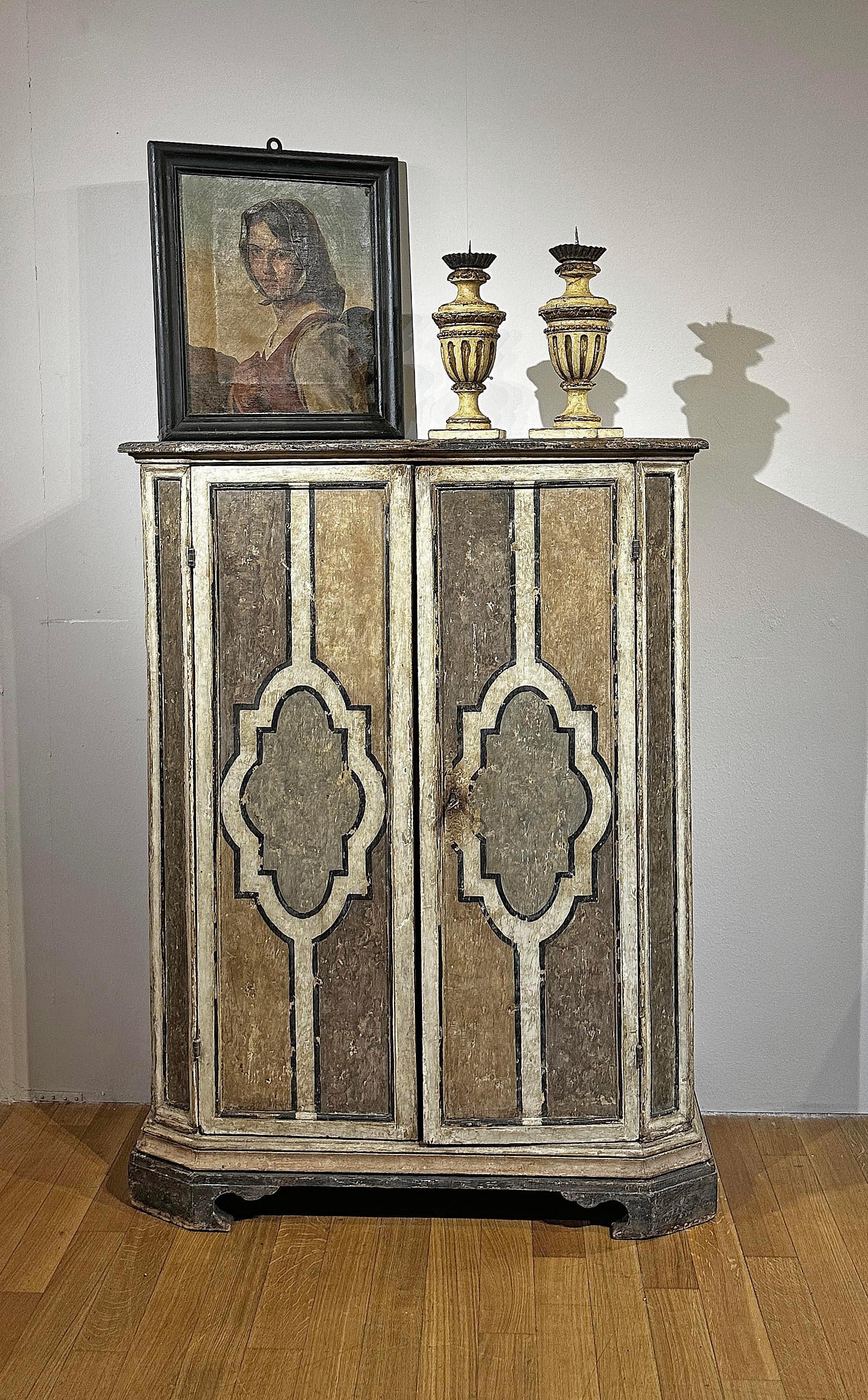 CABINET LOUIS XIV DIPINTO DELLA PRIMA METÀ DEL XVIII SECOLO in vendita 3