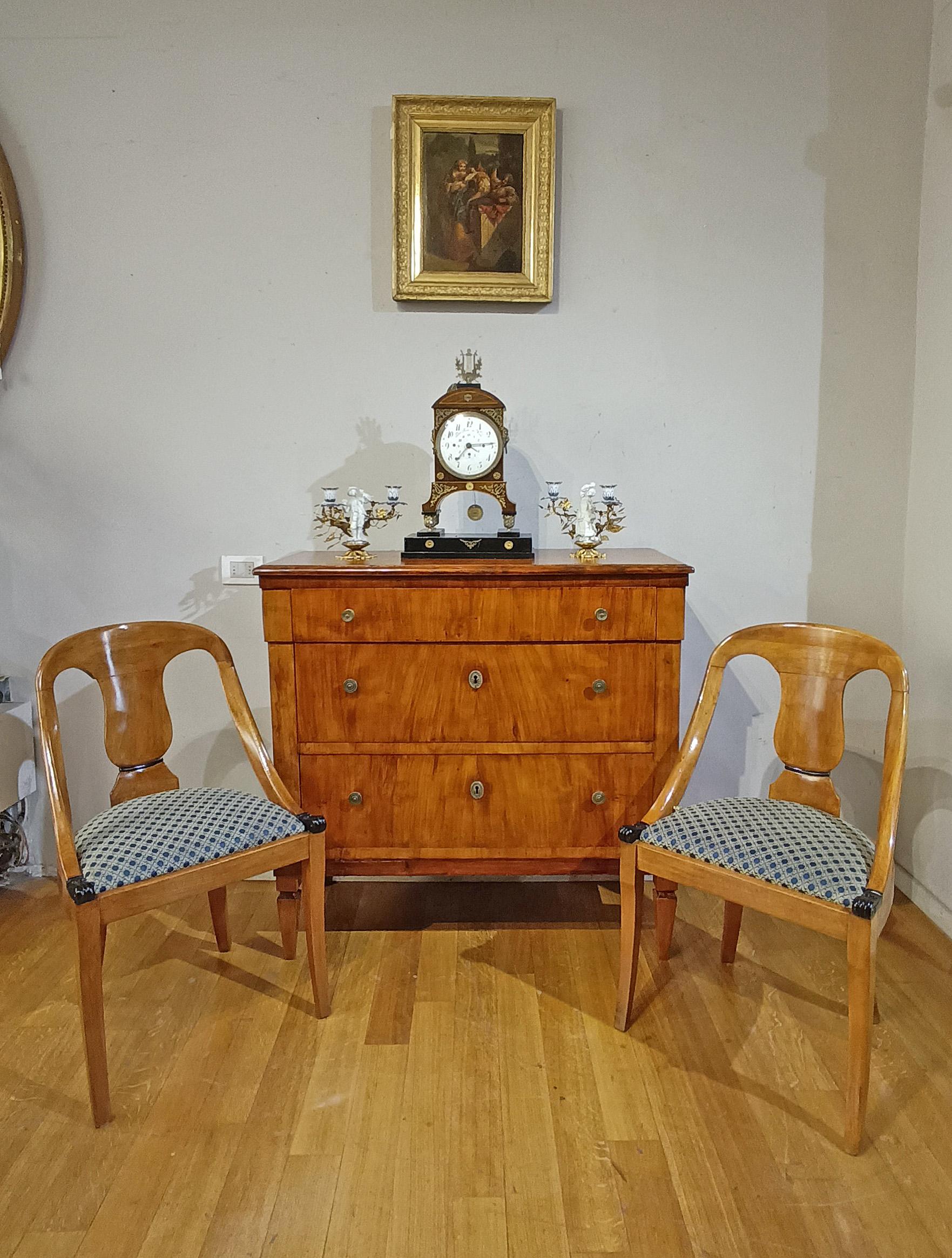 FIRST HALF OF THE 19th CENTURY CHARLES X SMALL ARMCHAIRS IN WALNUT For Sale 3