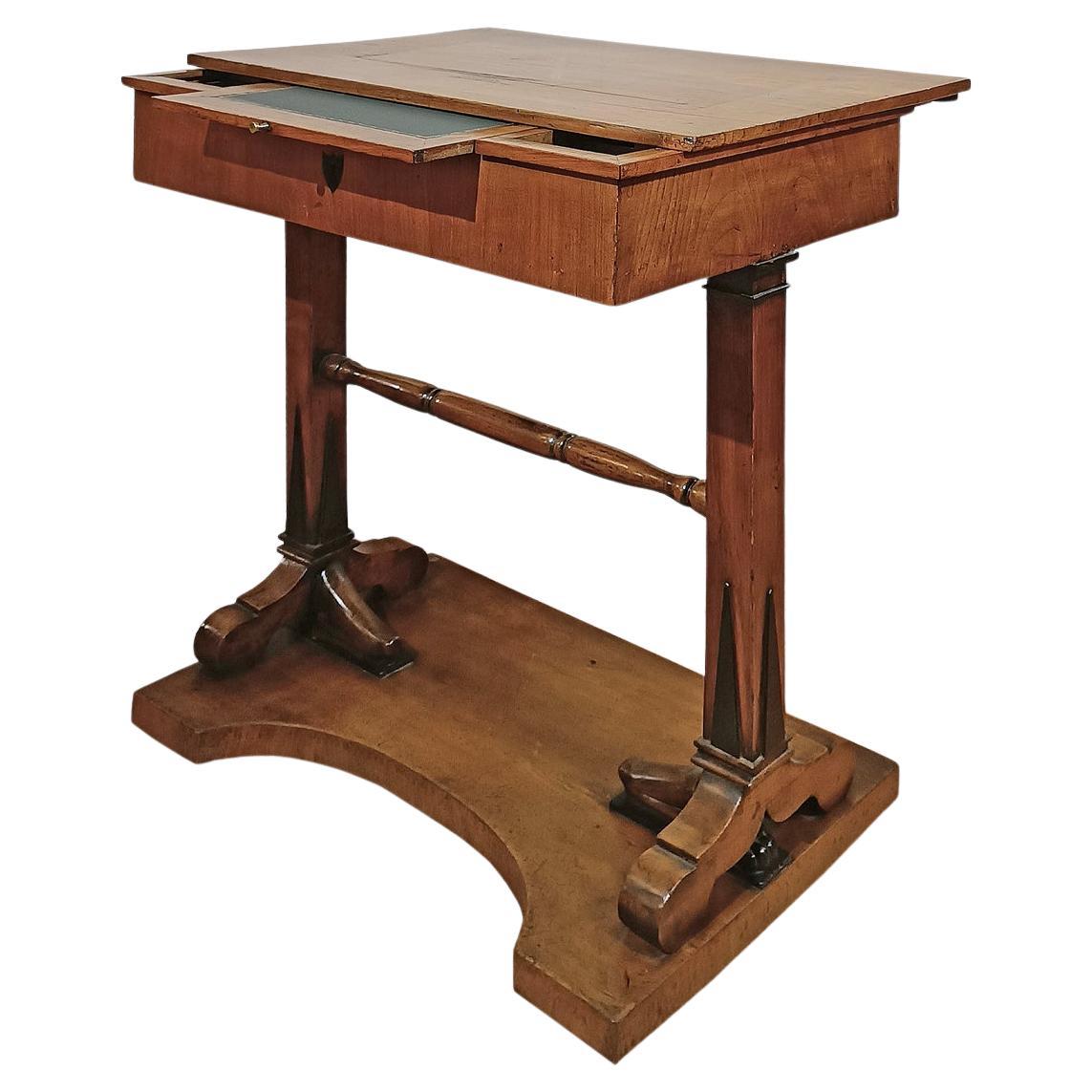 FIRST HALF OF THE 19th CENTURY CHERRY WOOD COFFEE TABLE WITH SLIDING TOP For Sale