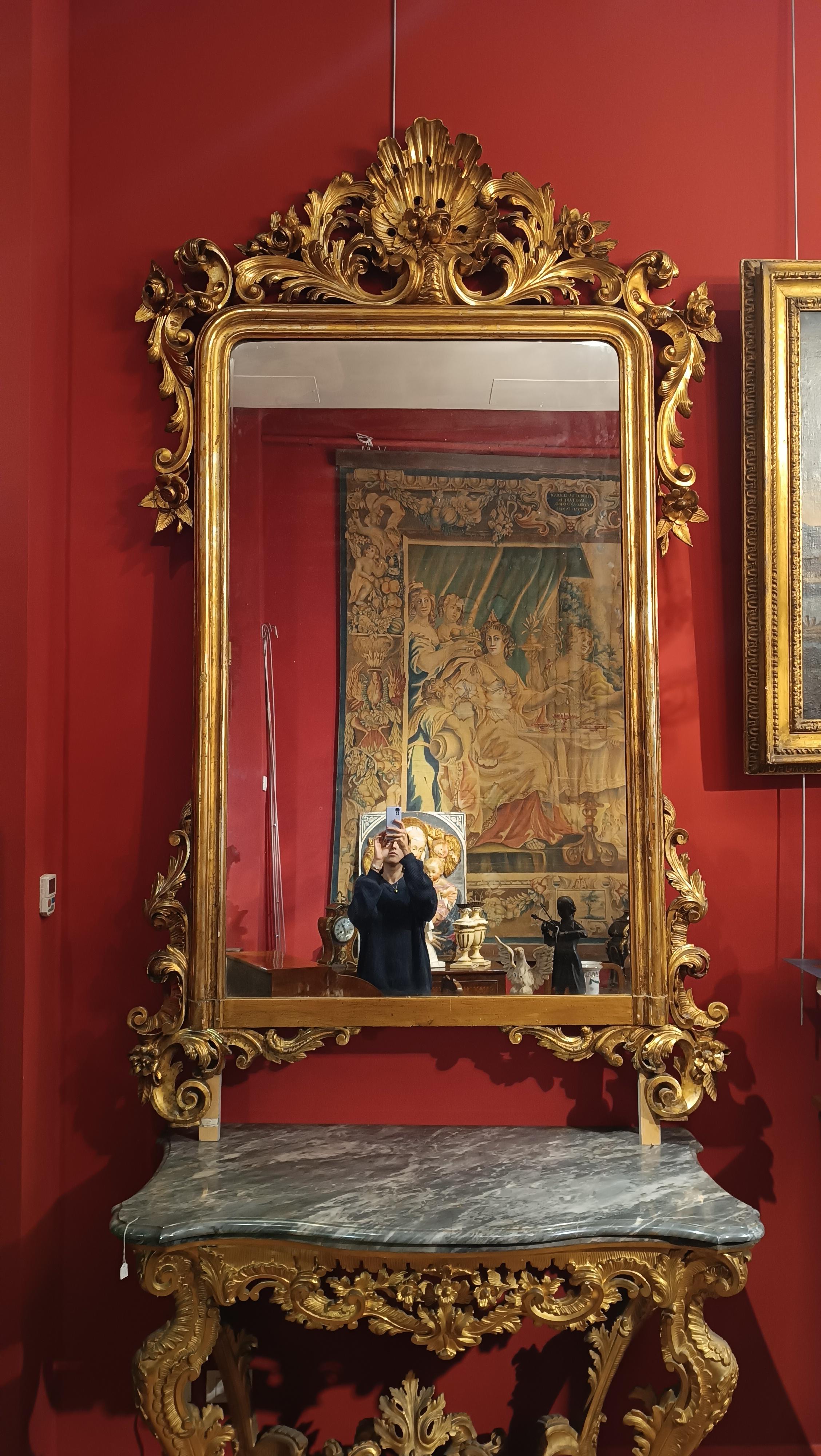 GRANDE SPECCHIO DORATO LOUIS PHILIPPE DELLA PRIMA METÀ DEL XIX SECOLO in vendita 3