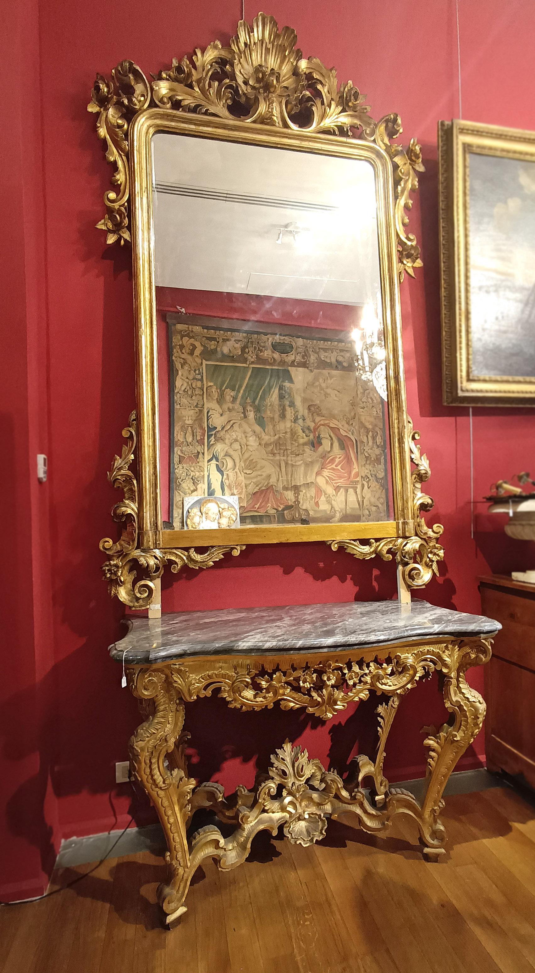 XIX secolo GRANDE SPECCHIO DORATO LOUIS PHILIPPE DELLA PRIMA METÀ DEL XIX SECOLO in vendita