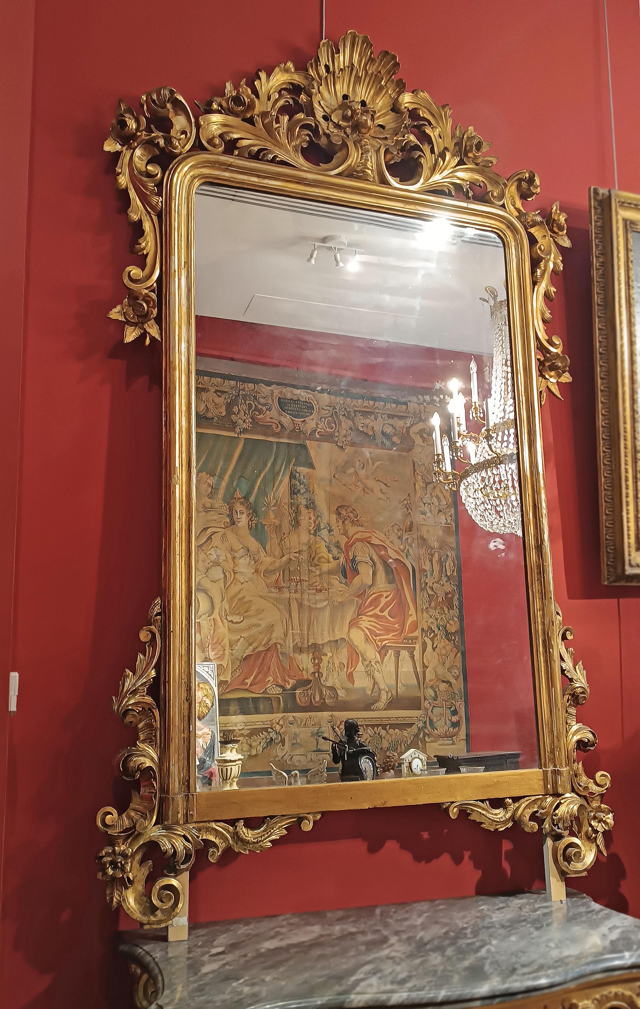 Specchio GRANDE SPECCHIO DORATO LOUIS PHILIPPE DELLA PRIMA METÀ DEL XIX SECOLO in vendita