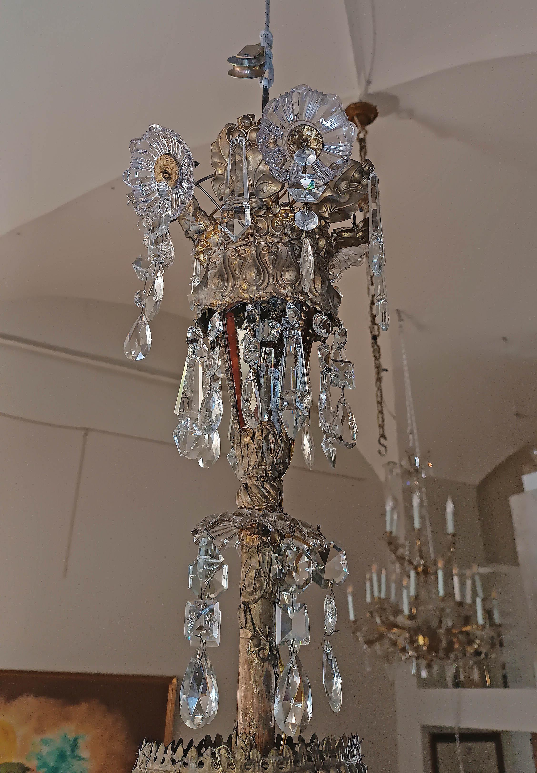 PREMIÈRE MOITIÉ DU 19e SIÈCLE CHANDELIER LOUIS PHILIPPE AVEC CRISTAUX en vente 6