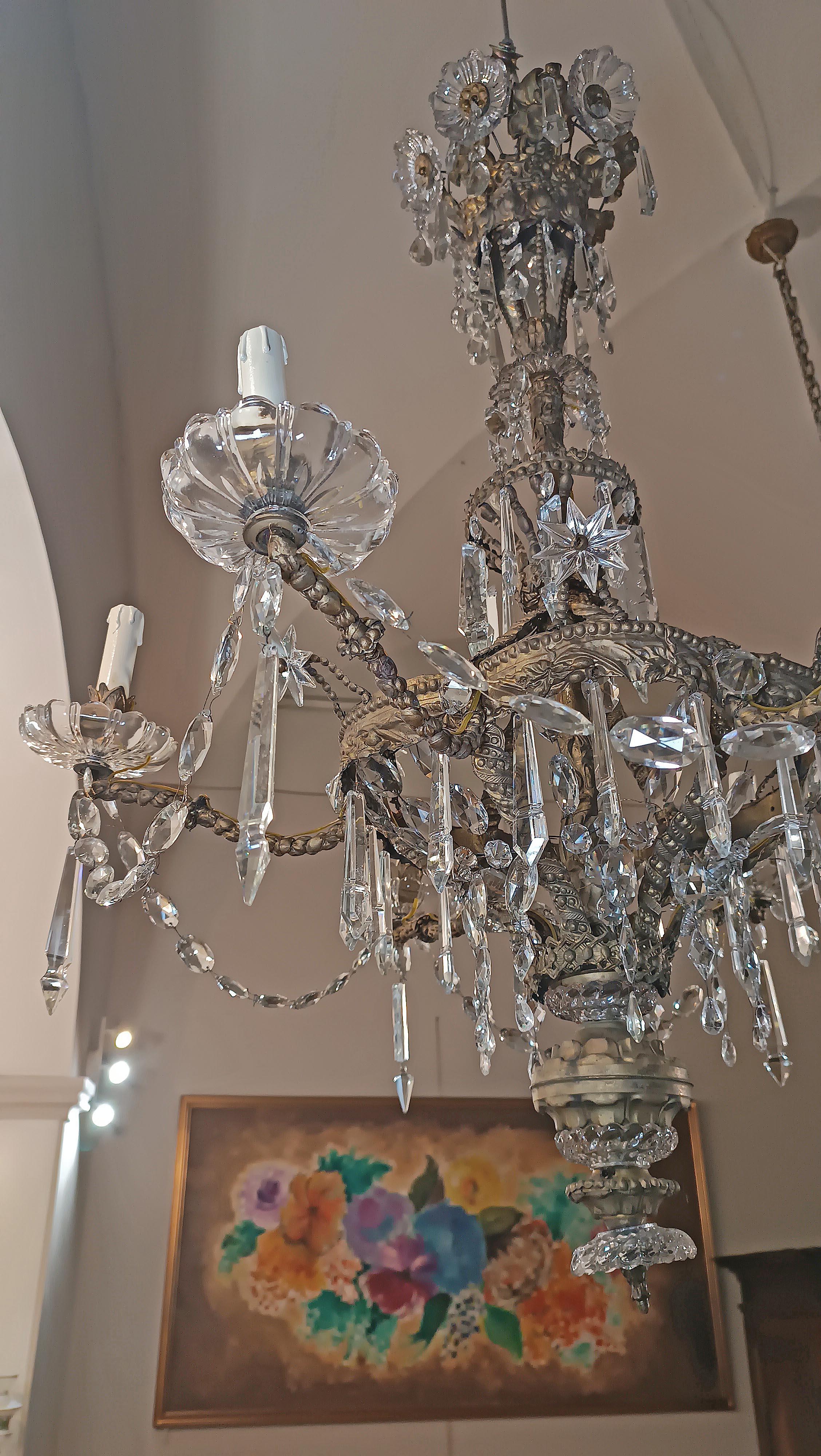 Fait main PREMIÈRE MOITIÉ DU 19e SIÈCLE CHANDELIER LOUIS PHILIPPE AVEC CRISTAUX en vente