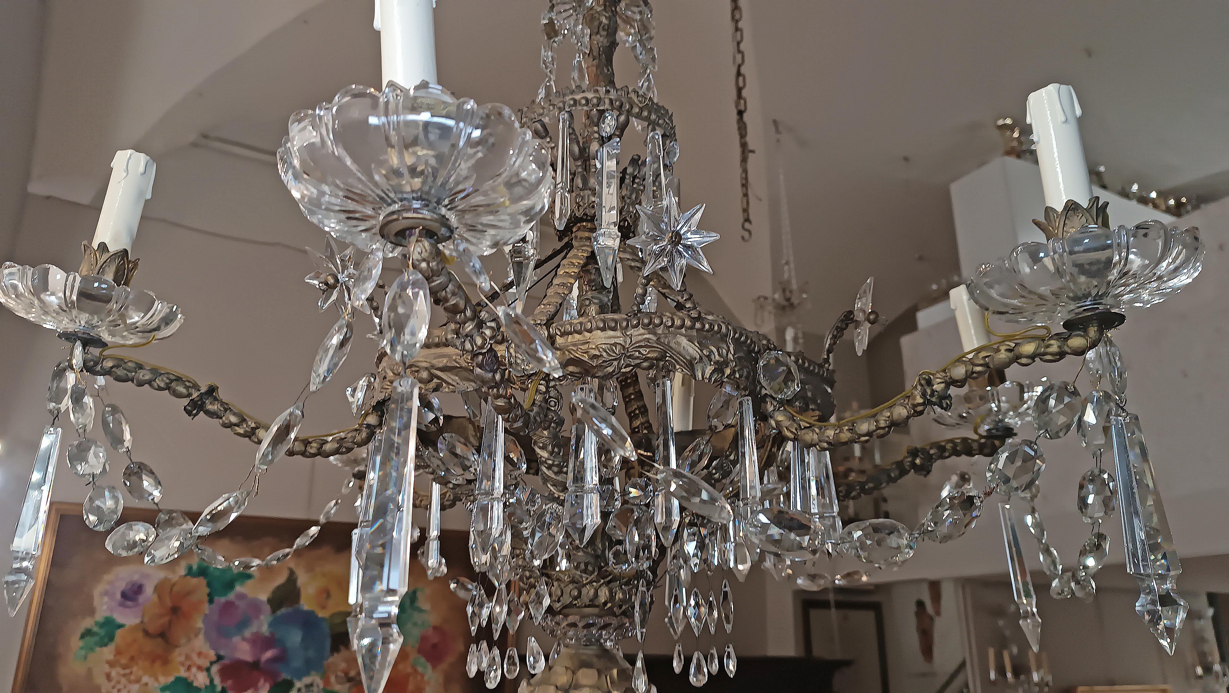 19th Century PREMIÈRE MOITIÉ DU 19e SIÈCLE CHANDELIER LOUIS PHILIPPE AVEC CRISTAUX en vente