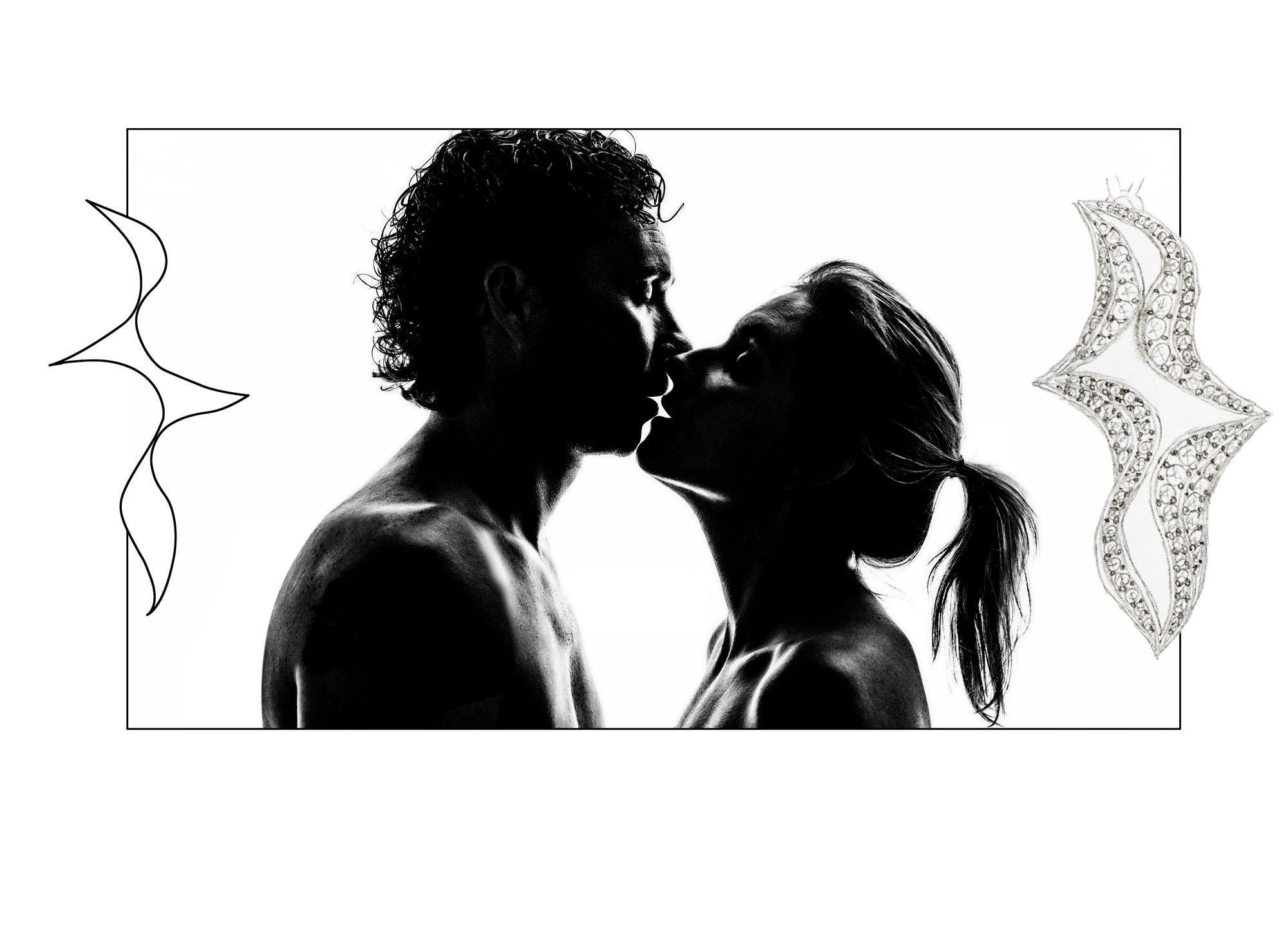 “First Kiss” Love Collection Necklace 18k Rose & White Gold & Brilliants. in vendita 4