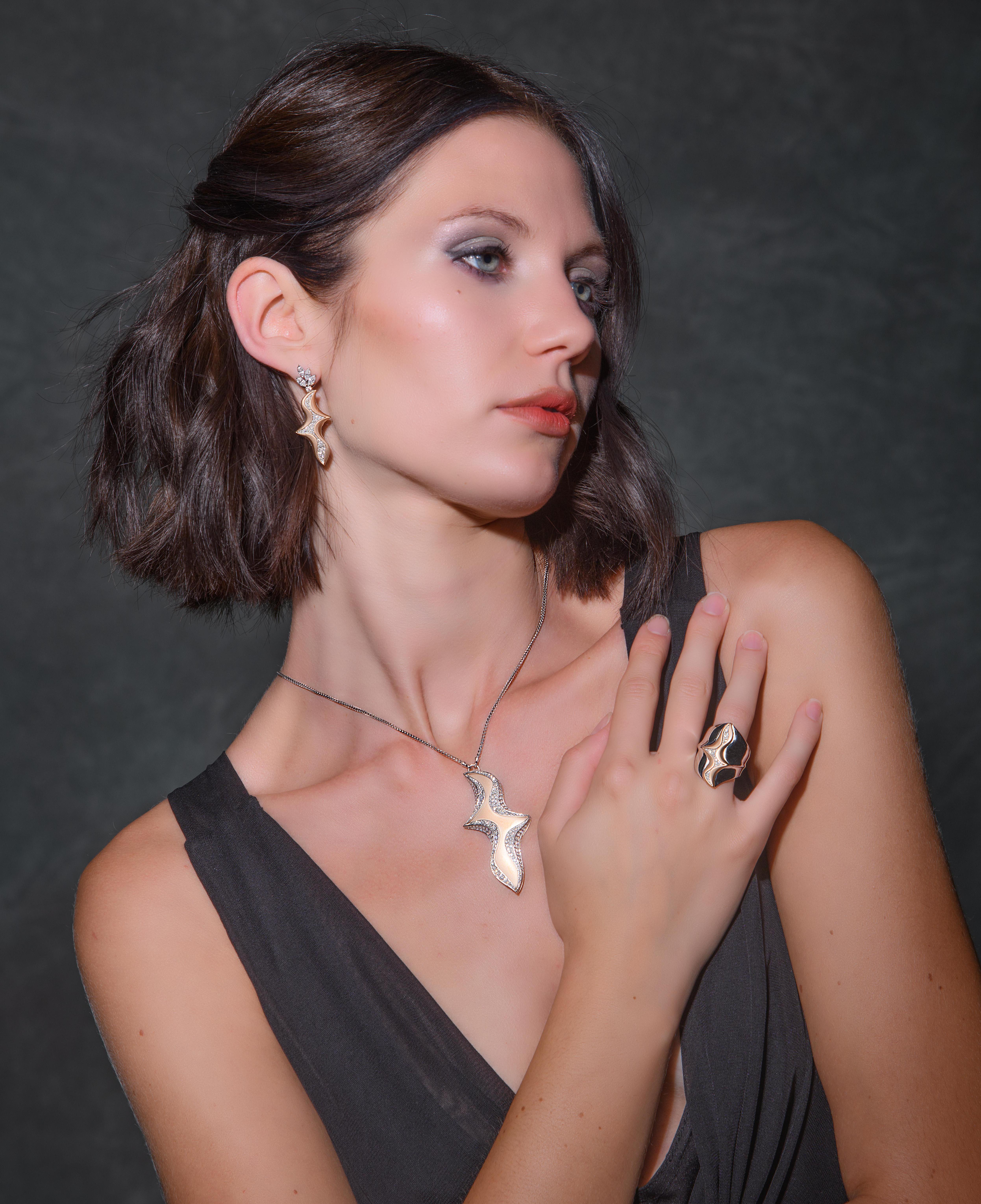 “First Kiss” Love Collection Ring 18k Rose & White Gold & Brilliants. Damen im Angebot