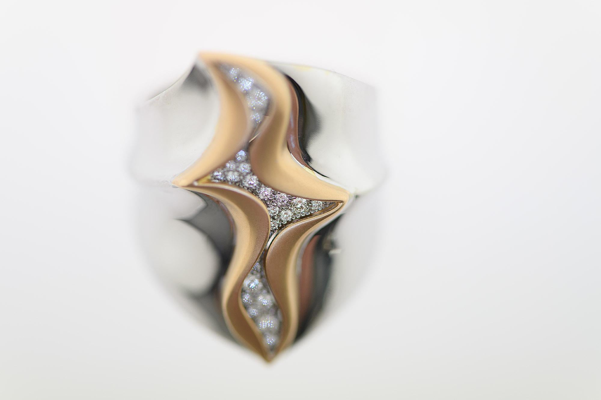 “First Kiss” Love Collection Ring 18k Rose & White Gold & Brilliants. im Angebot 1