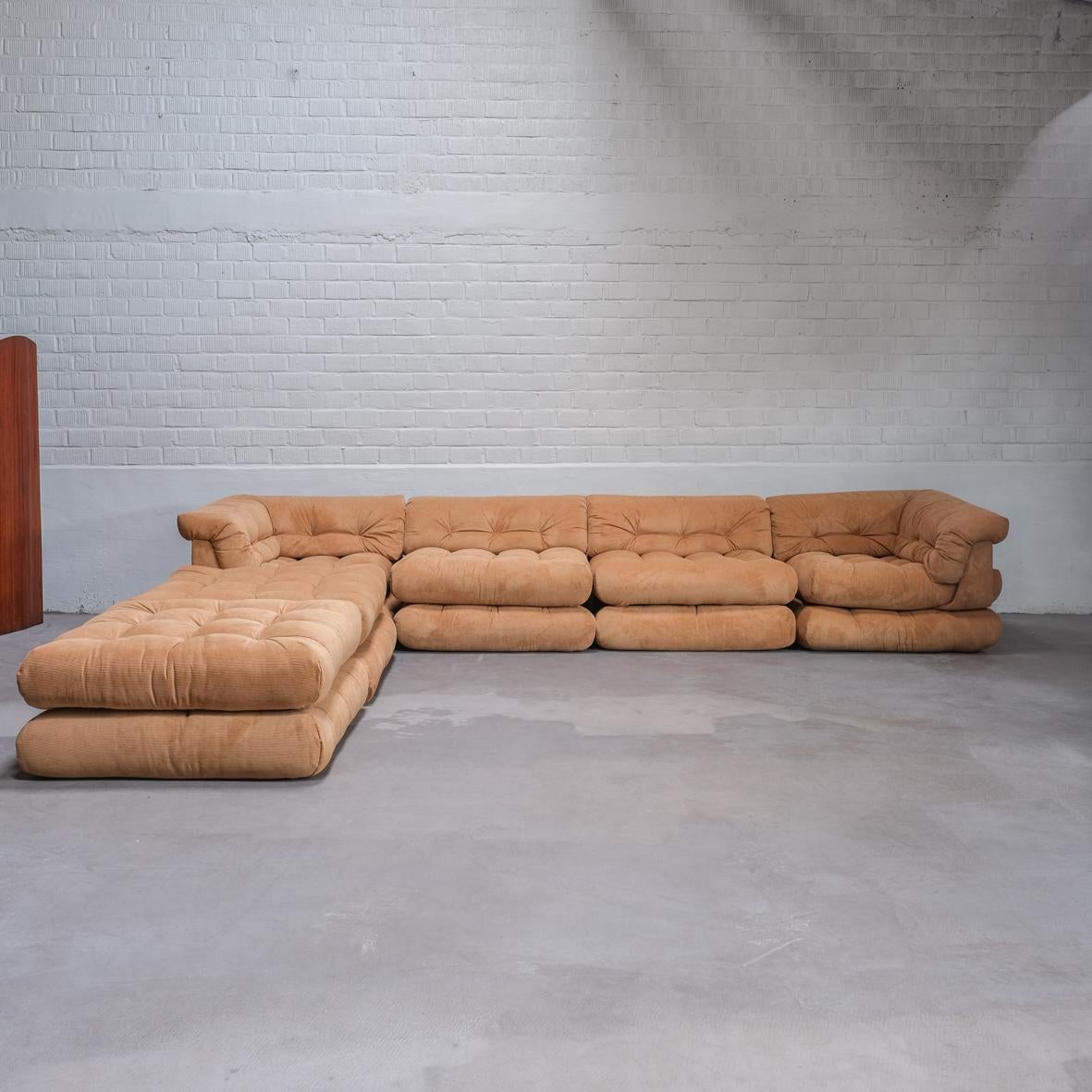 First Line Mah Jong Sofa by Roche Bobois In Excellent Condition In Boom, Vlaams Gewest