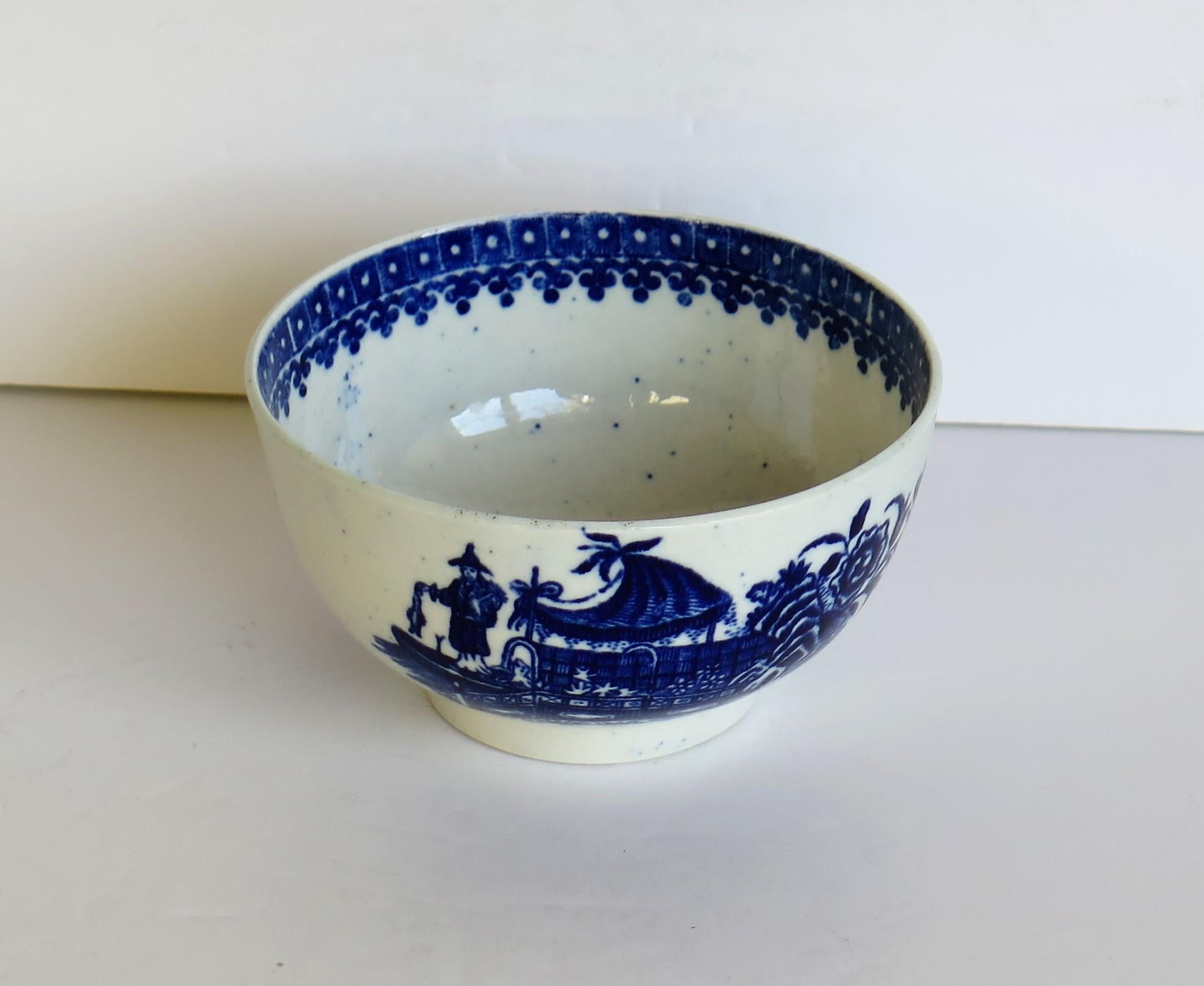 A good 18th century, First period ( Dr. Wall), Worcester porcelain bowl, printed in cobalt blue with the 