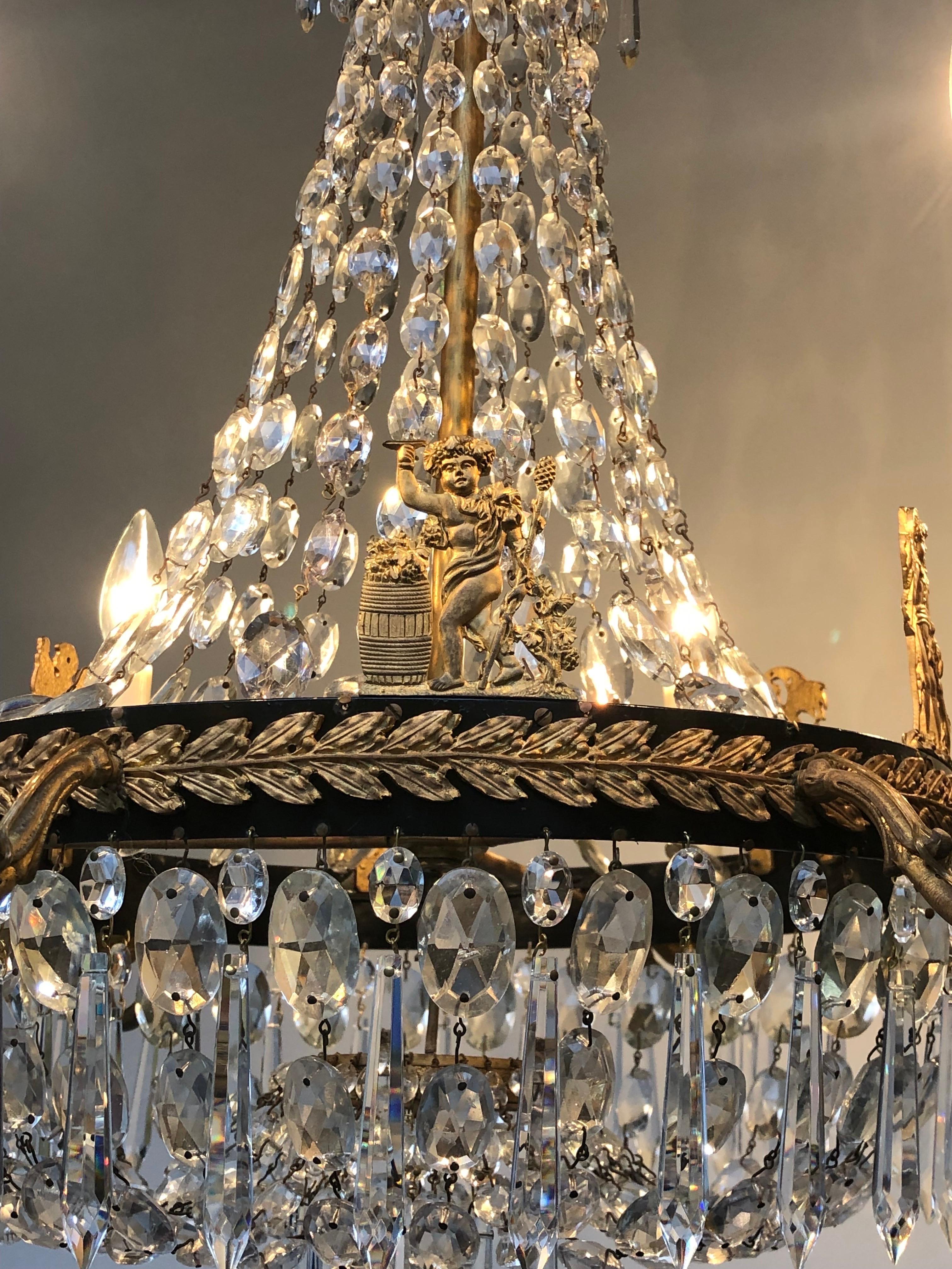  First Period French Empire Ormolu and Crystal Chandelier, Early 19th Century For Sale 4