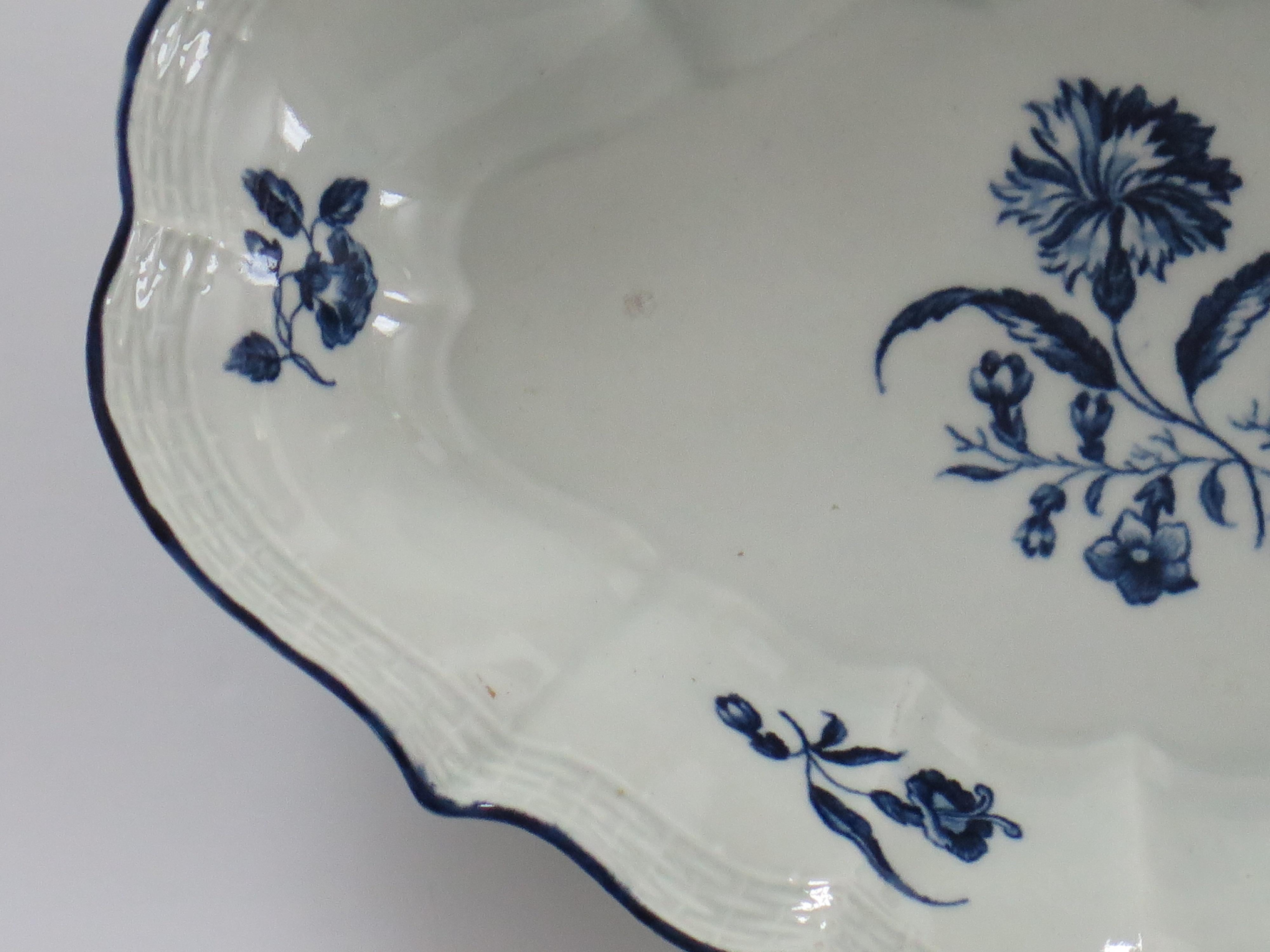 First Period Worcester Blue and White Desert Dish in Gillyflower ptn, Ca 1770 For Sale 1