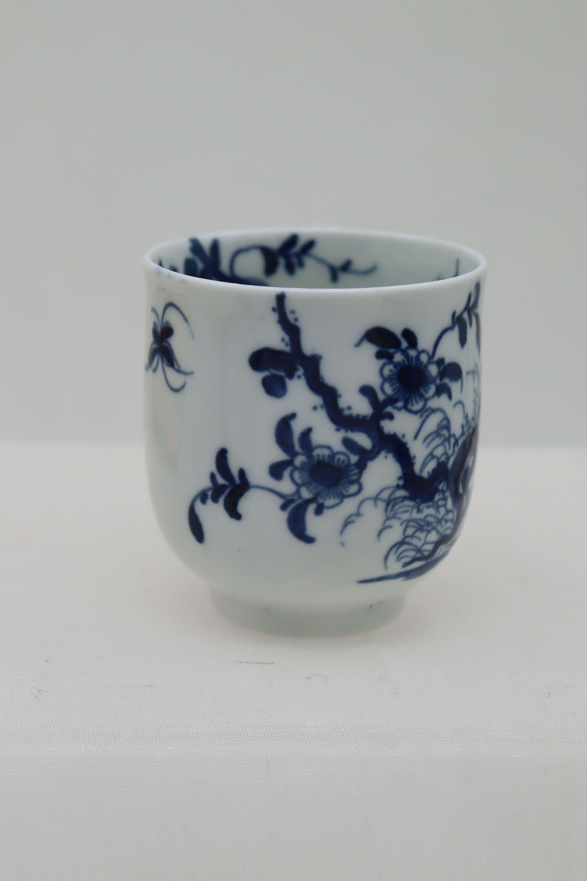 Chinoiserie First period Worcester coffee cup Prunus Root pattern For Sale