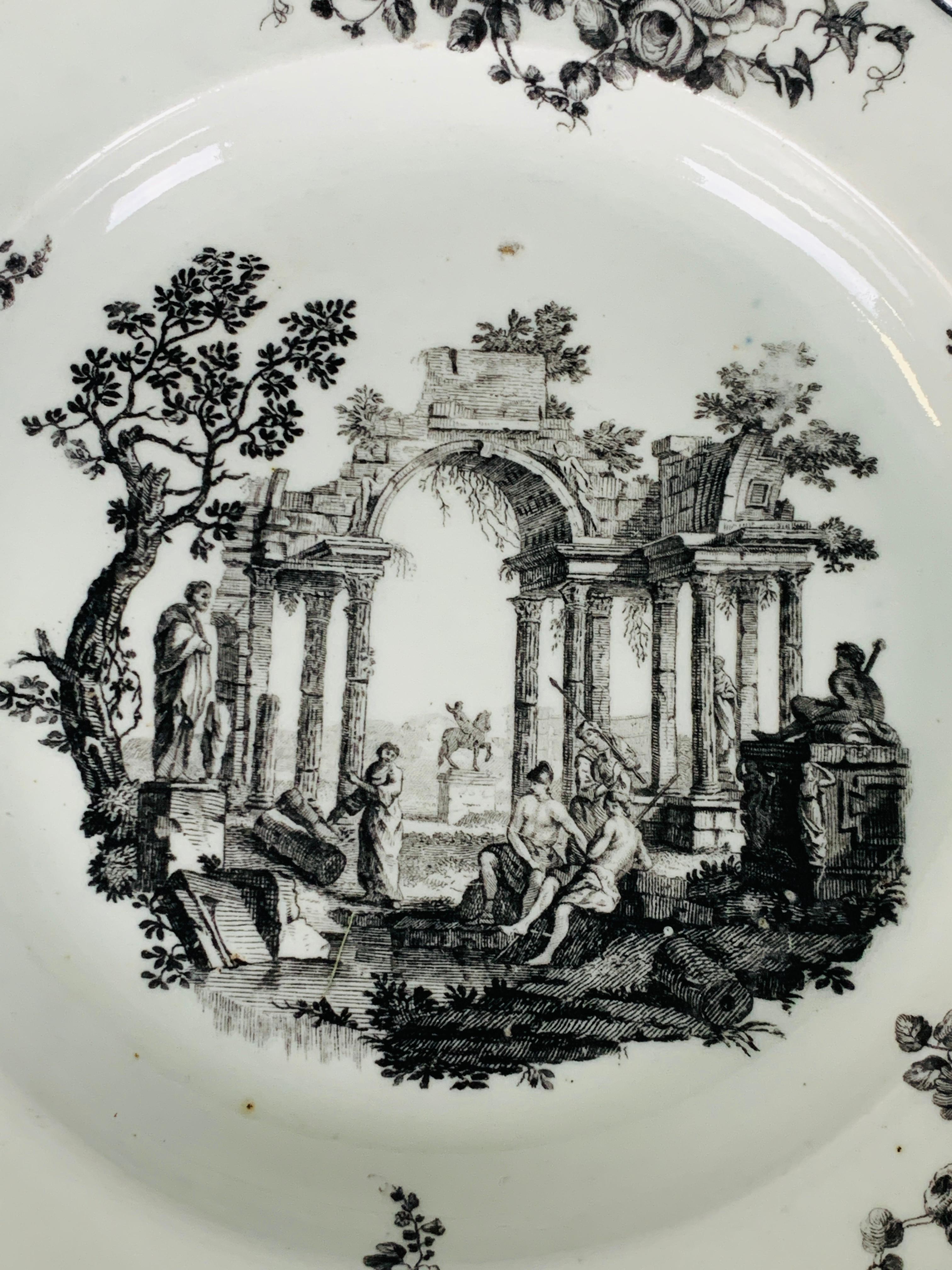 First Period Worcester Dish 18th Century Showing Scholars in Ancient Ruins In Excellent Condition In Katonah, NY