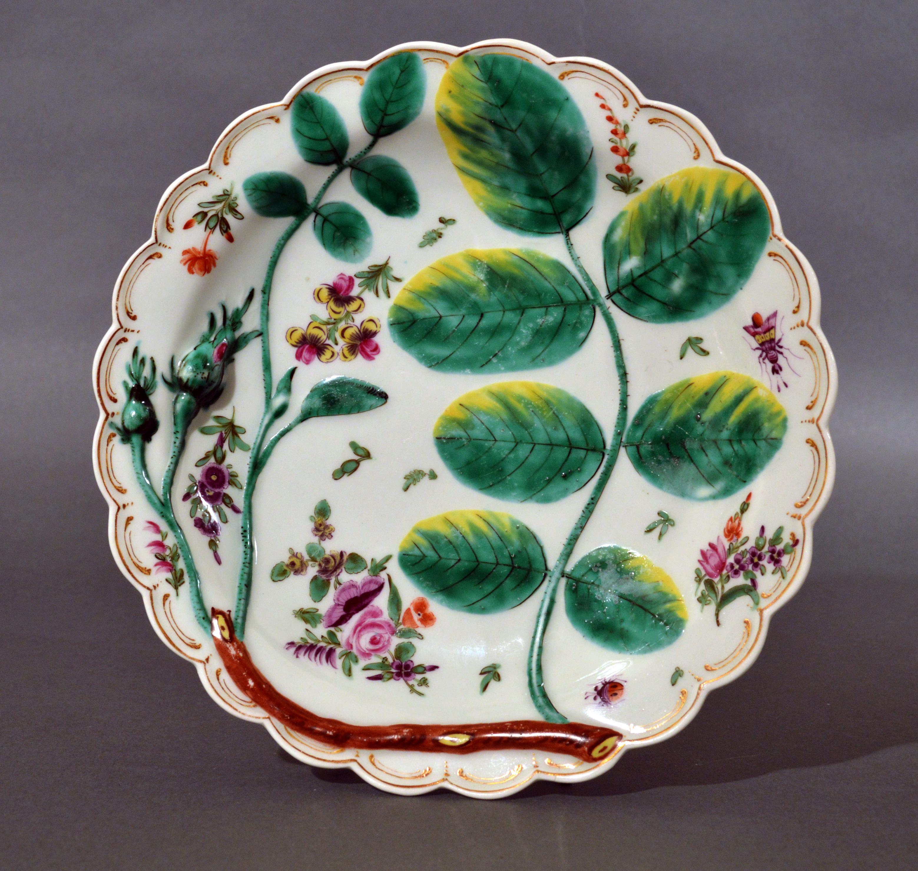 First Period Worcester Pair of Blind Earl Porcelain Dishes, circa 1770 In Good Condition In Downingtown, PA