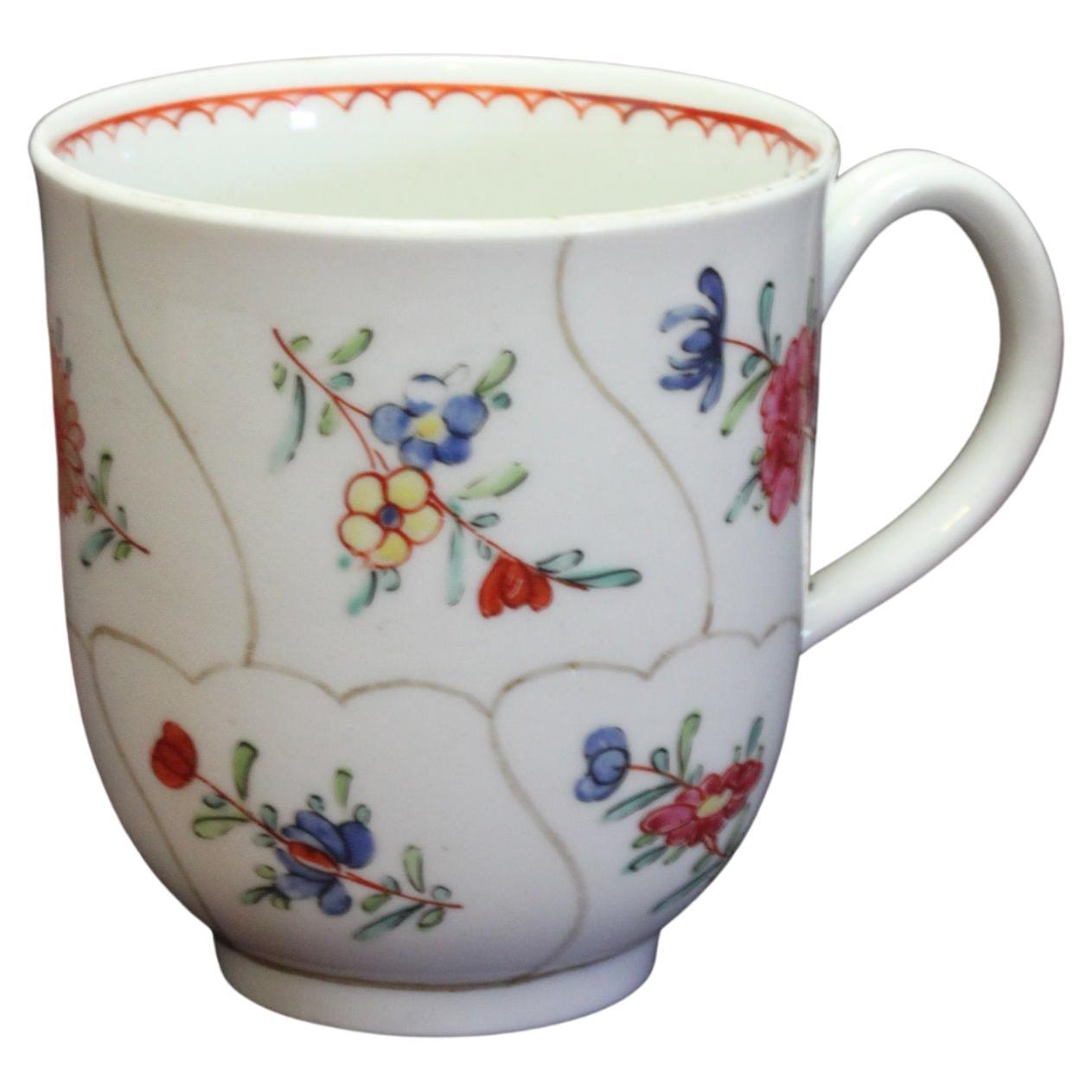 Worcester-Porzellan-Kaffeebecher aus der ersten Periode, um 1770 im Angebot  bei 1stDibs