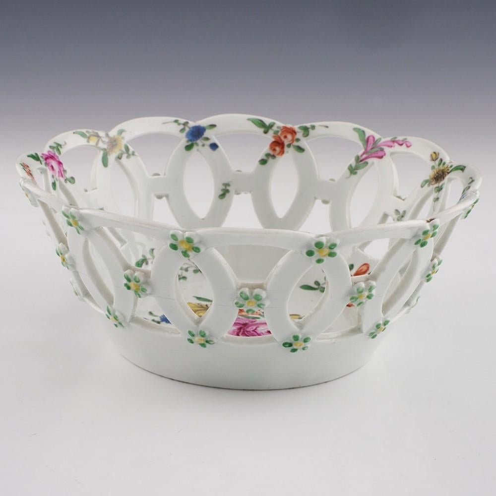 George III First Period Worcester Porcelain Pierced Basket c1770 For Sale