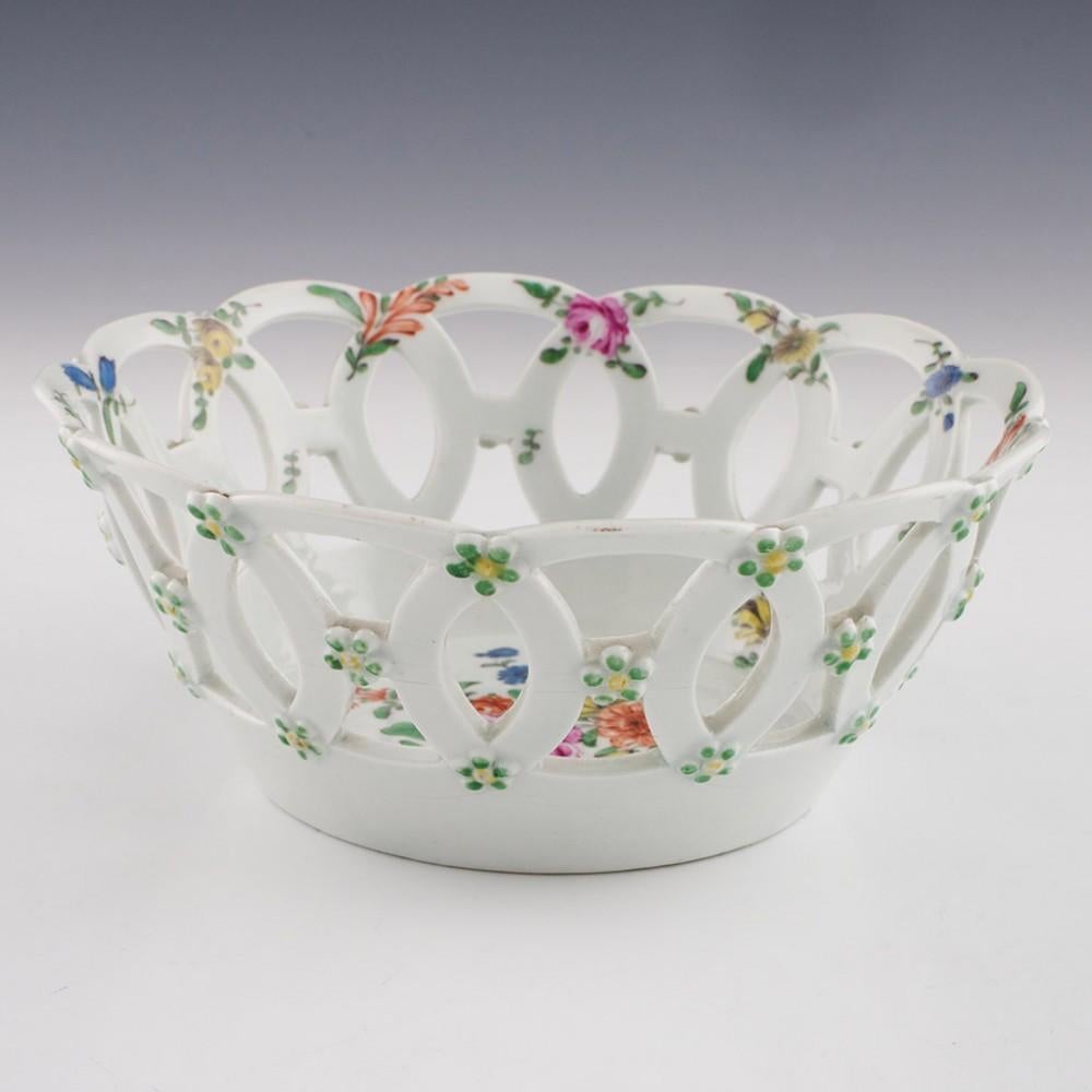 British First Period Worcester Porcelain Pierced Basket c1770 For Sale